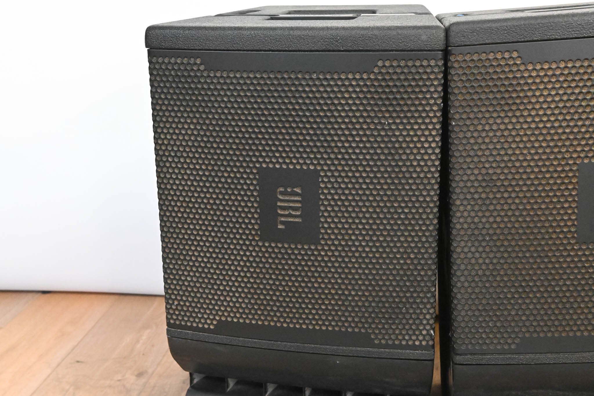 JBL VRX932LA 3200W 12-inch Line Array Speaker (PAIR)