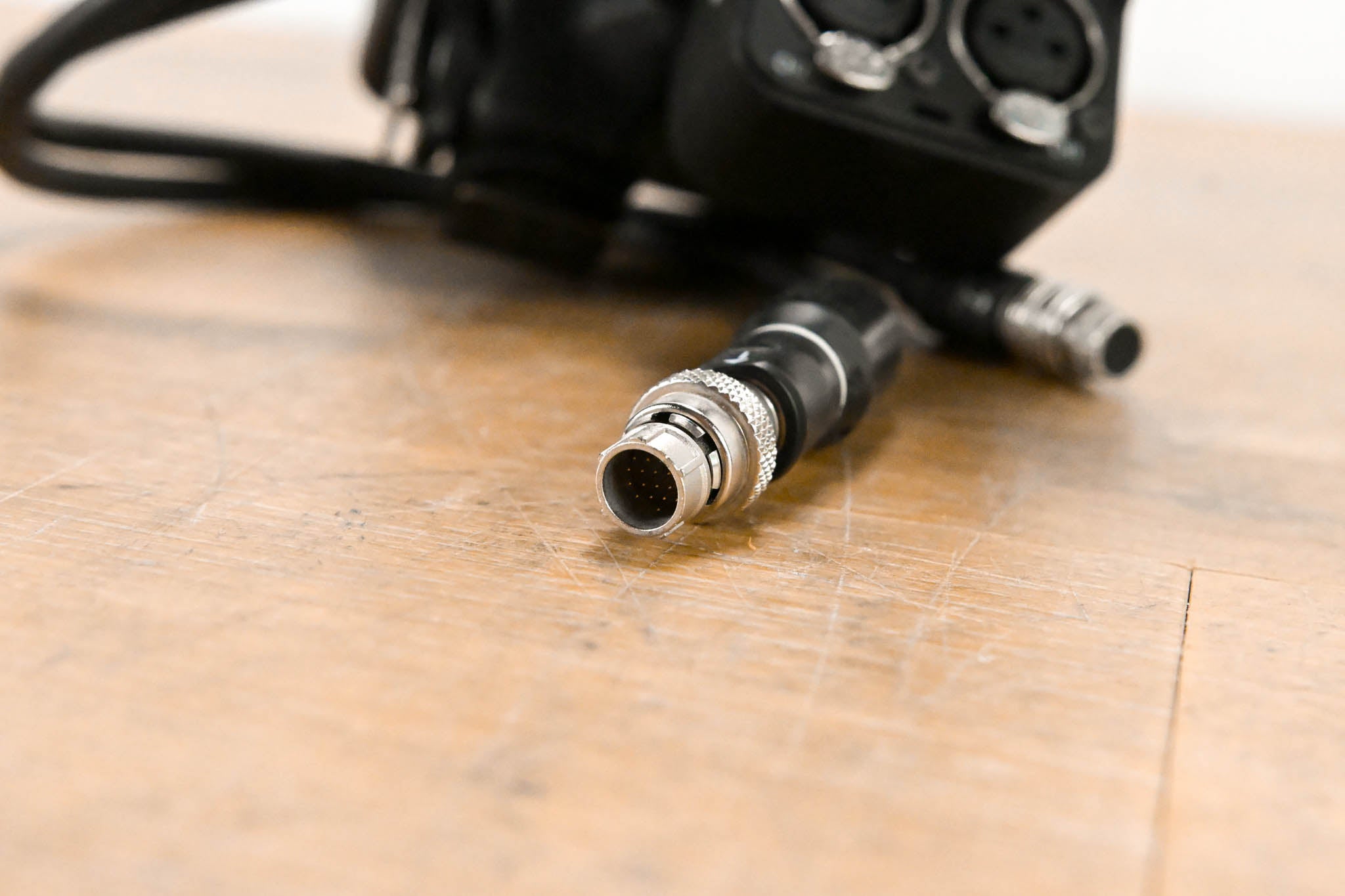 Canon C300/C500 Monitor with Microphone Holder