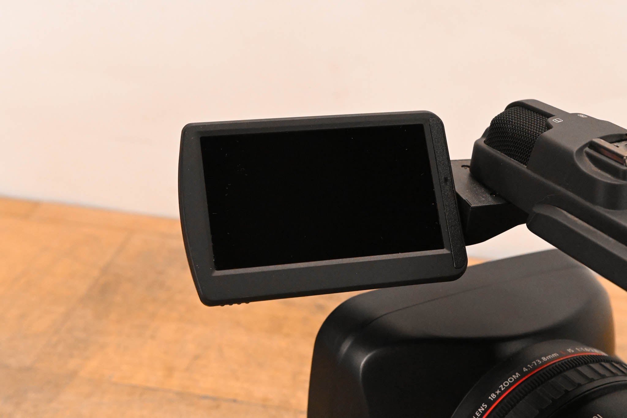 Canon XF305 Professional Camcorder