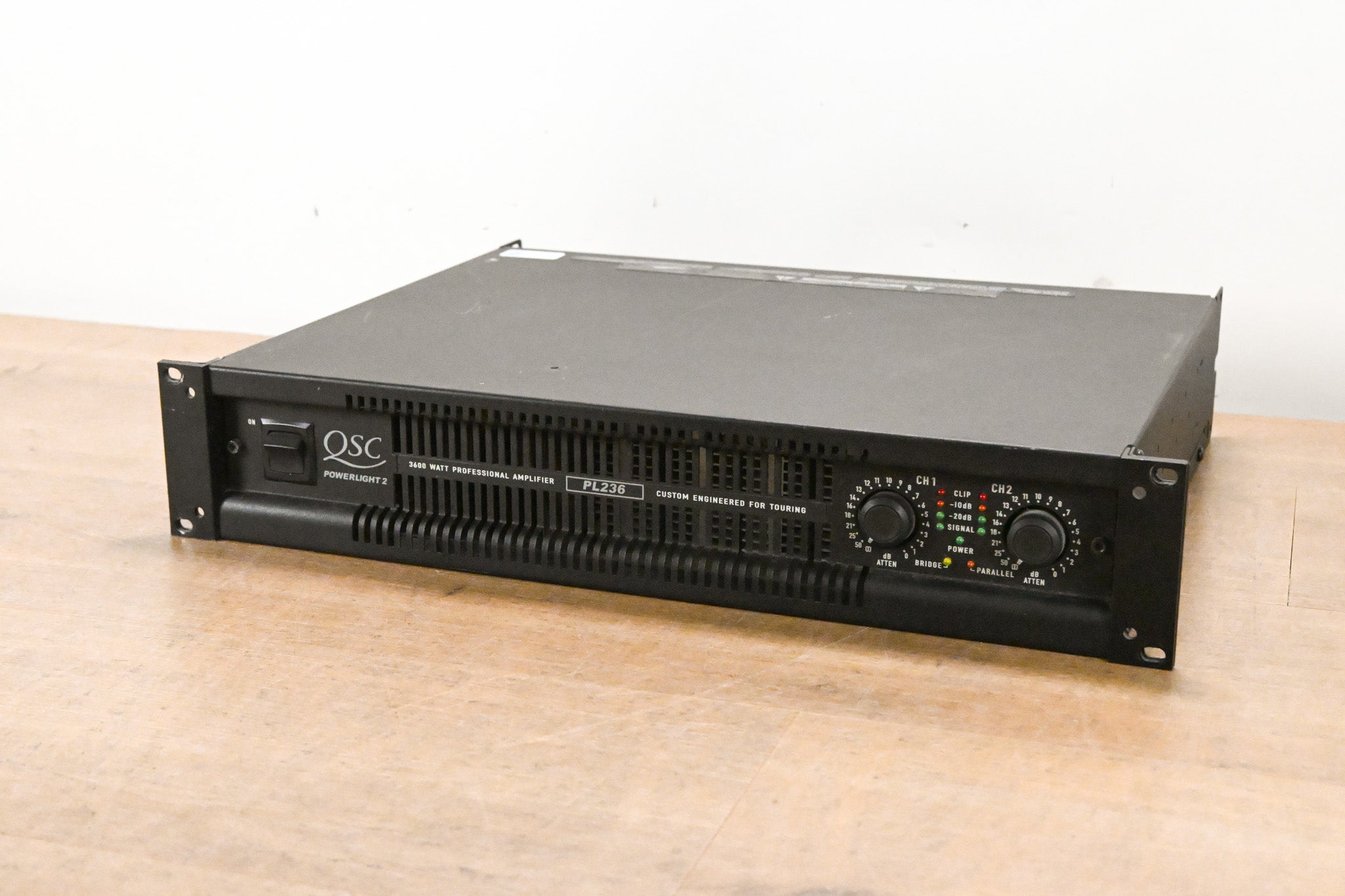 QSC PL236 PowerLight 2 Series 2-Channel Power Amplifier