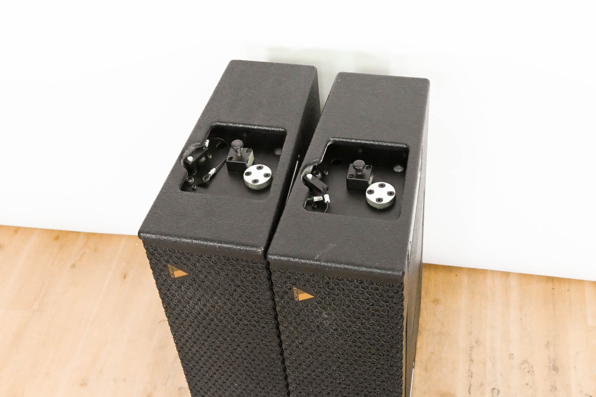 Adamson SpekTrix 3-Way Full Range Line Array Loudspeaker (PAIR)