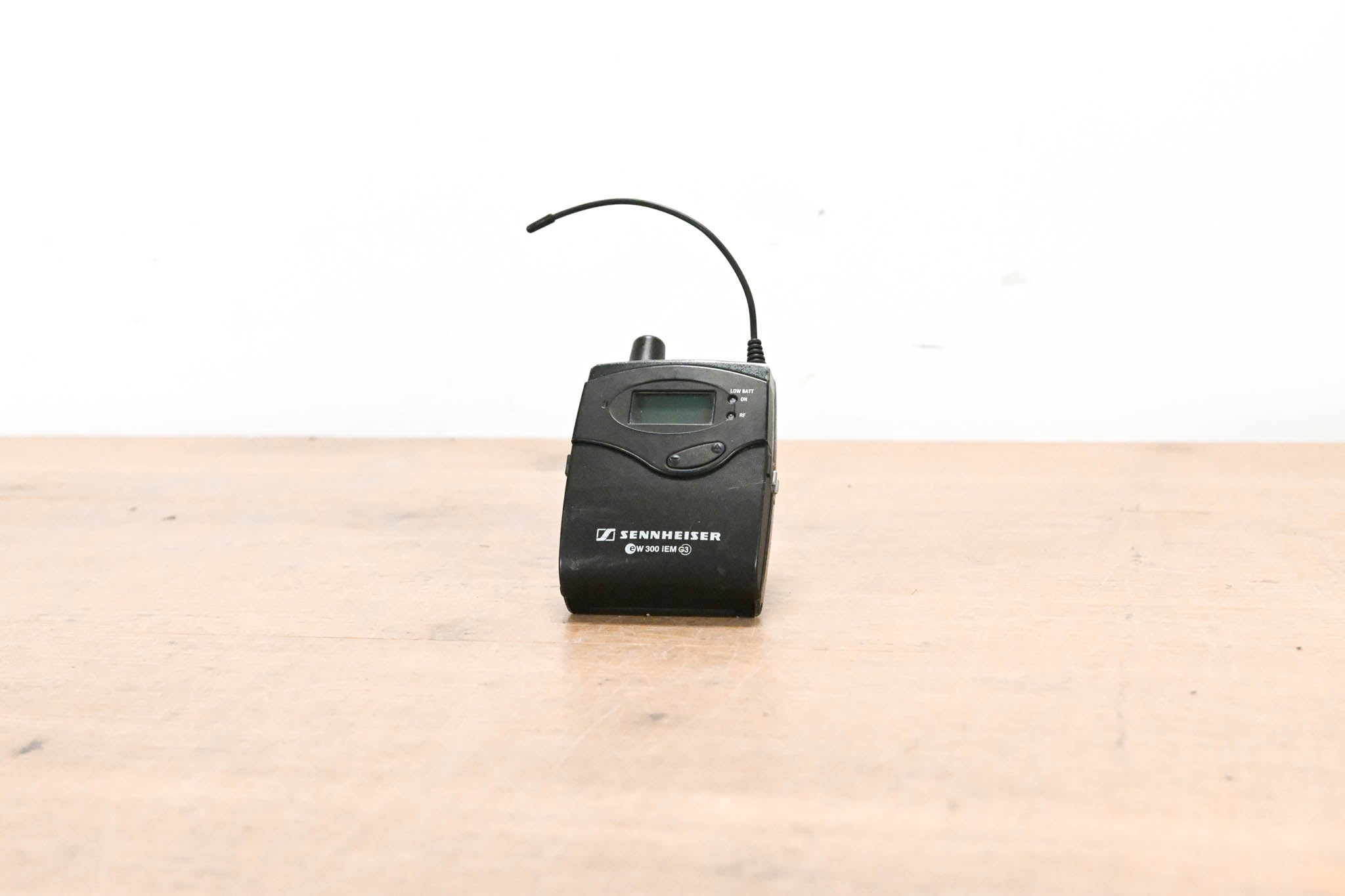 Sennheiser ew 300 IEM G3 Wireless In-Ear Monitoring System - 516-558 MHz