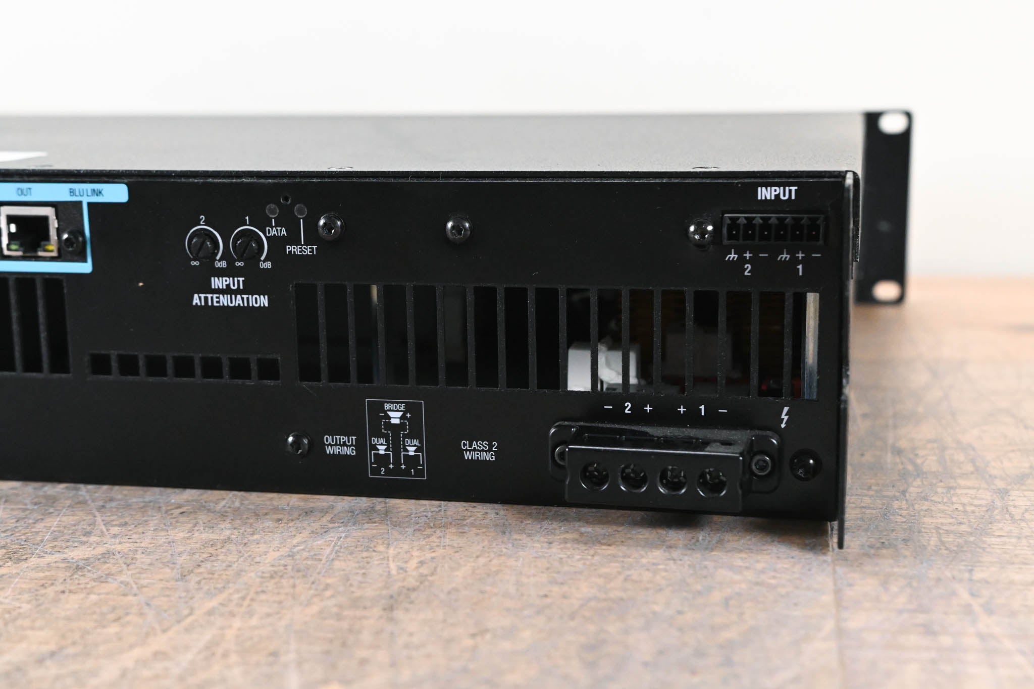 Crown DCi 2|300N DriveCore Install 2-Channel Power Amplifier