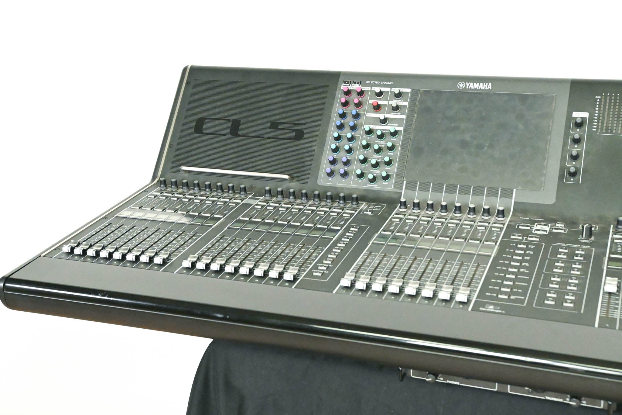 Yamaha CL5 72-Channel Digital Mixing Console