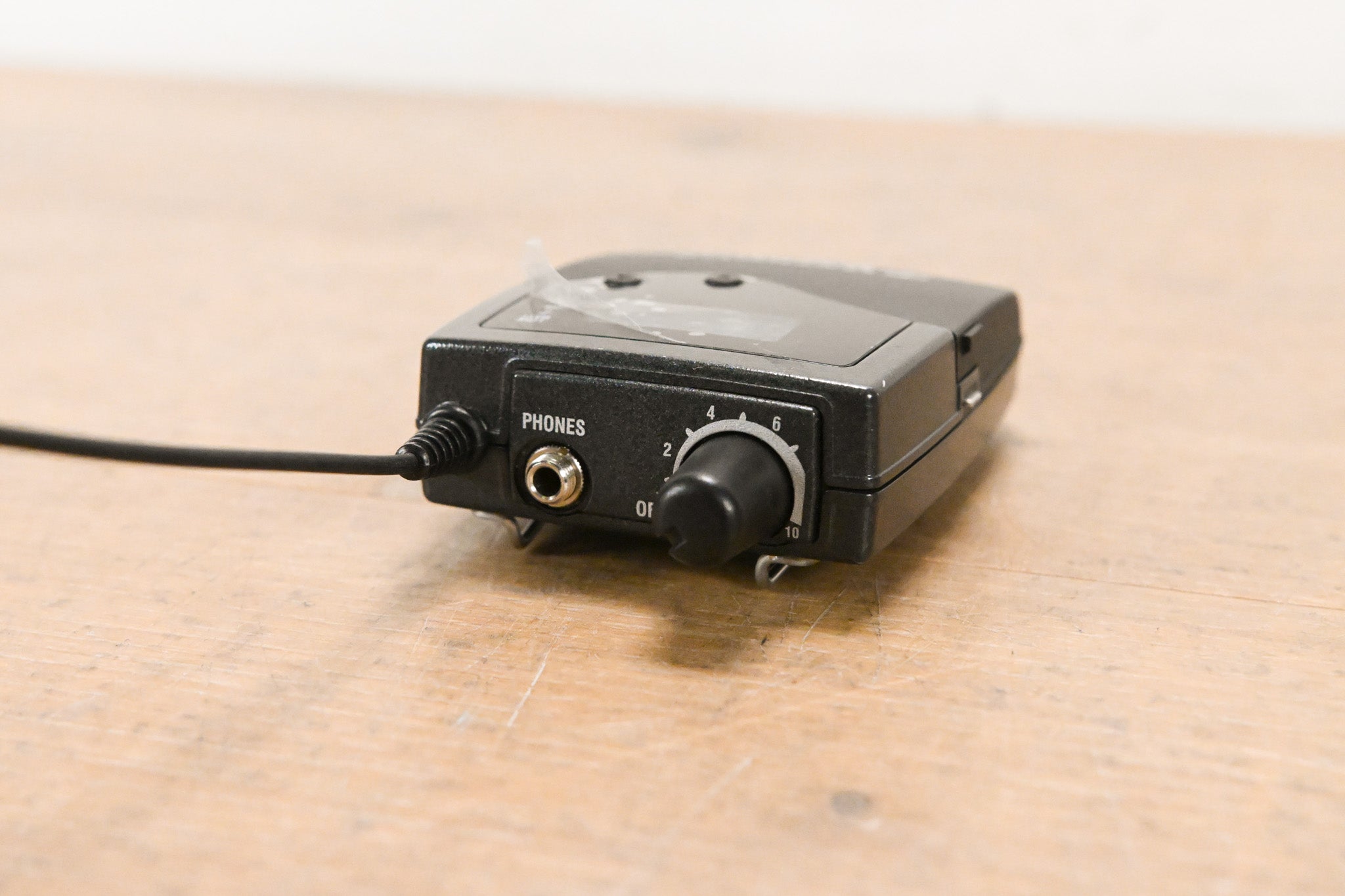 Sennheiser ew 300 IEM G3 Wireless In-Ear Monitoring System - 516-558 MHz