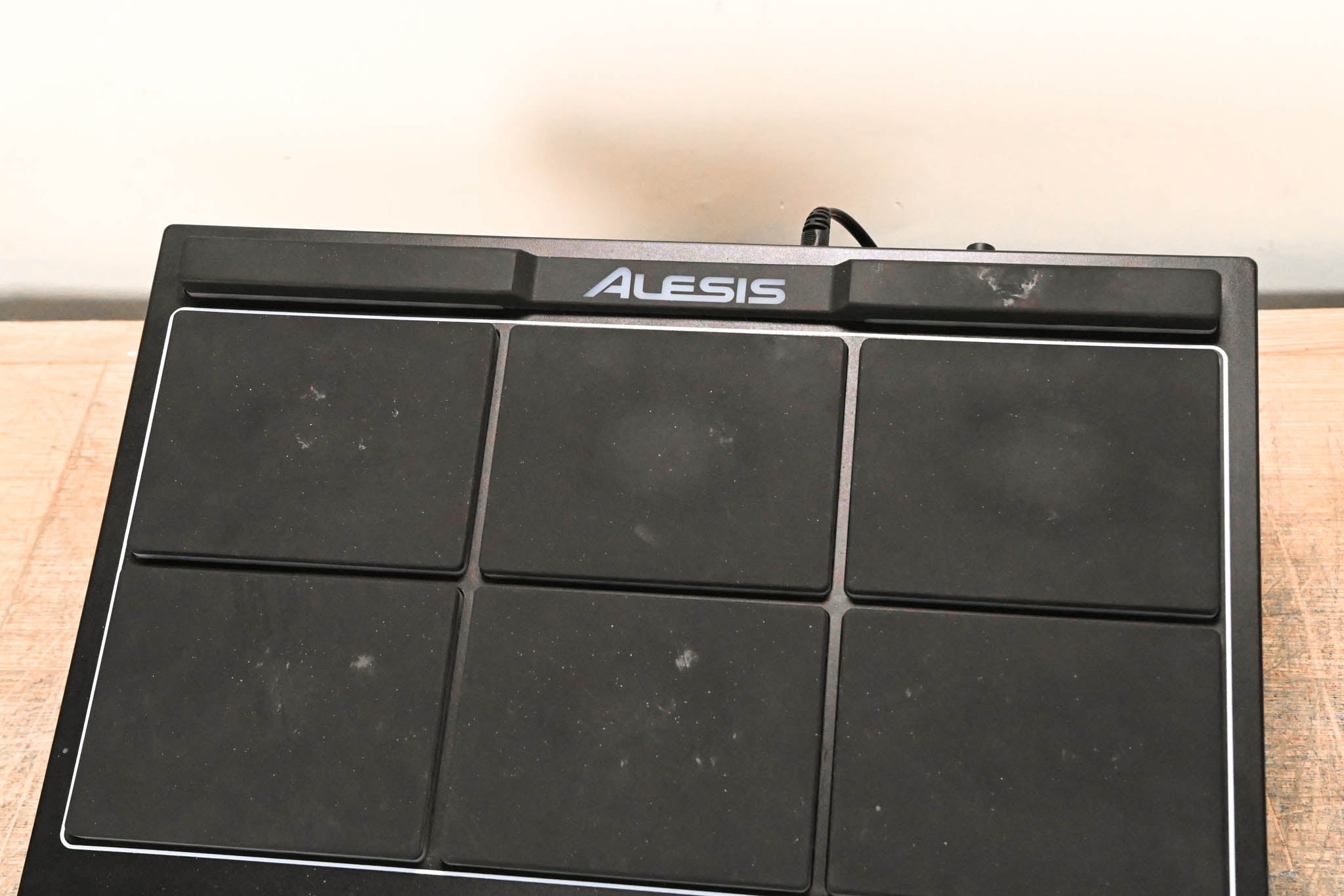 Alesis SAMPLEPAD PRO 8-Pad Percussion and Sampling Instrument