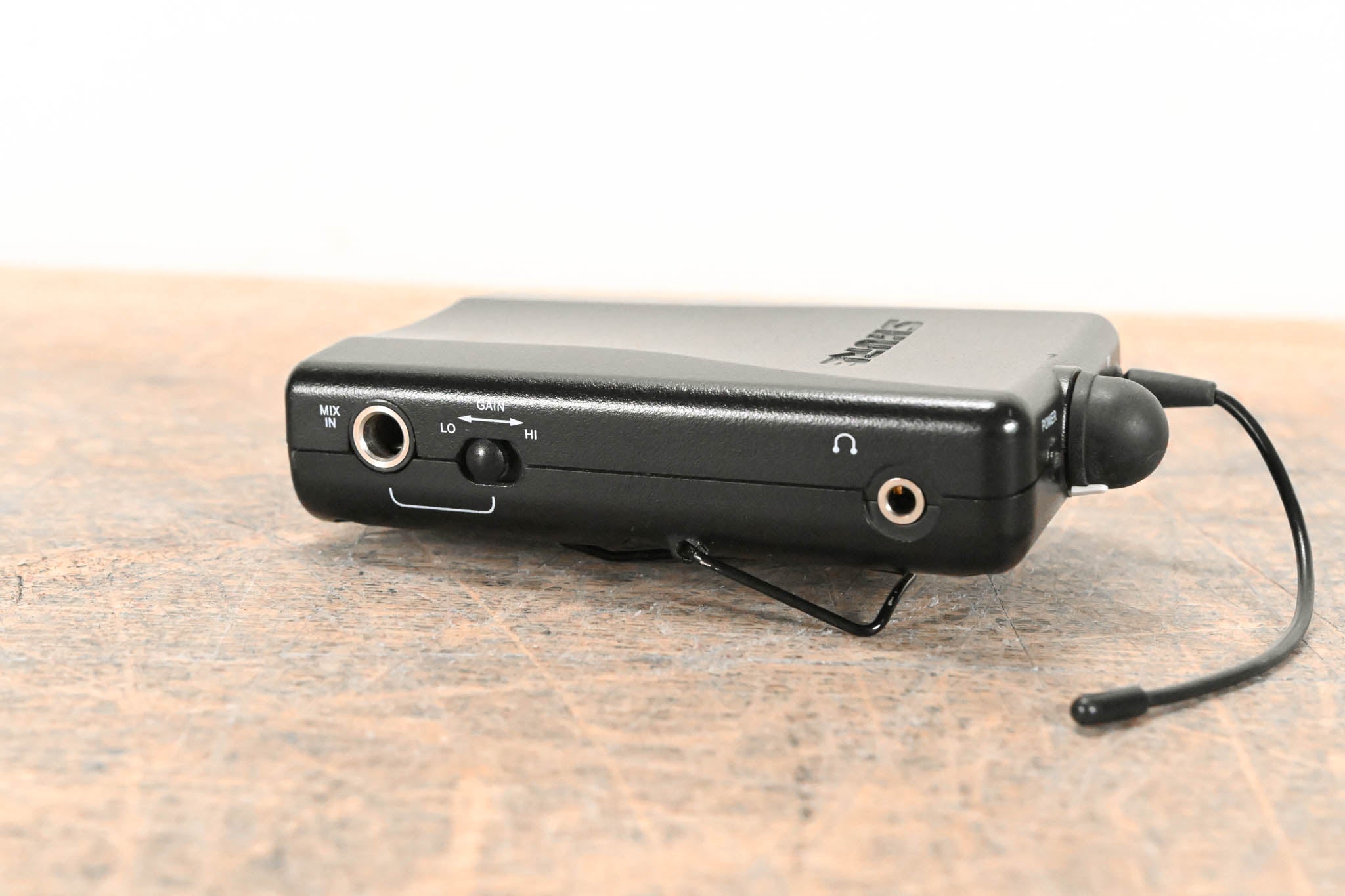 Shure PSM200 In-Ear Personal Monitoring System - H2 Band: 518-554 MHz