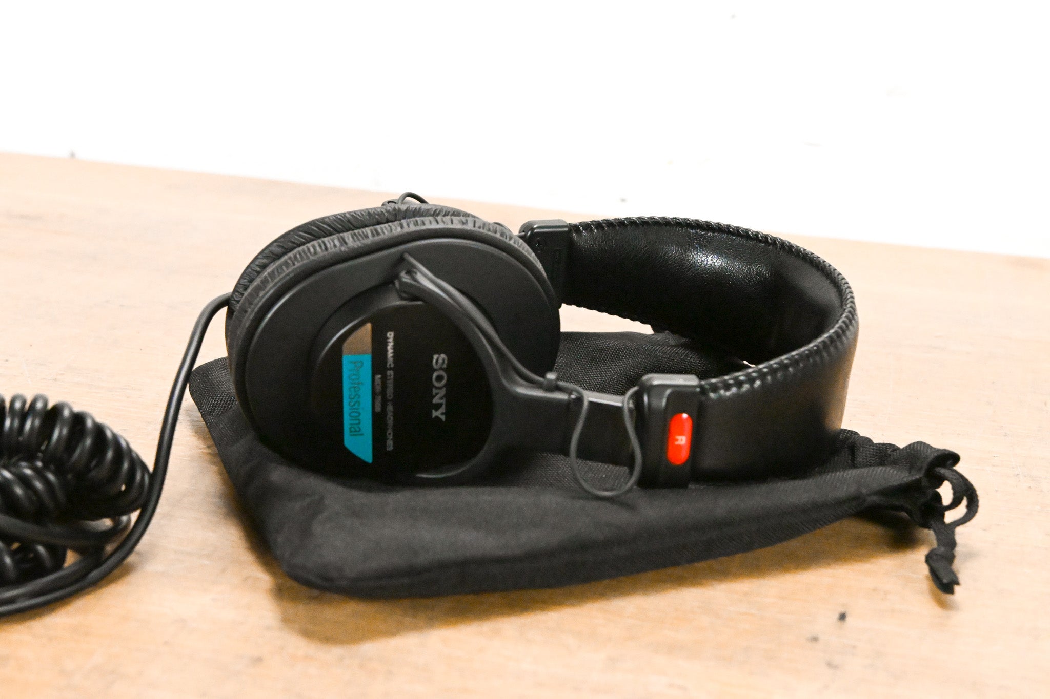 Sony MDR-7506 Professional Stereo Monitor Headphones
