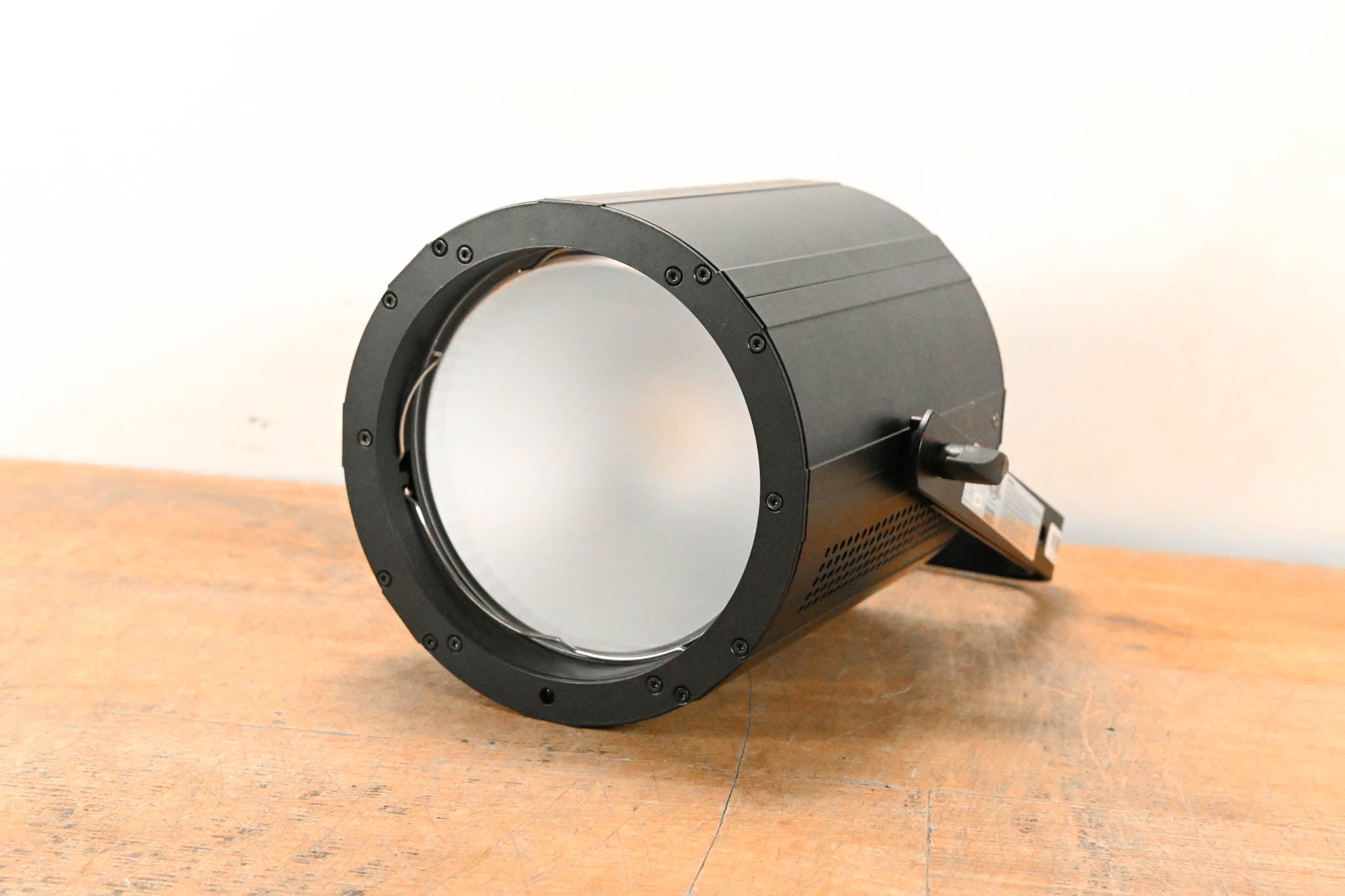 ADJ COB Cannon LP200ST 200W Chip On Board Color Mixing Wash Fixture