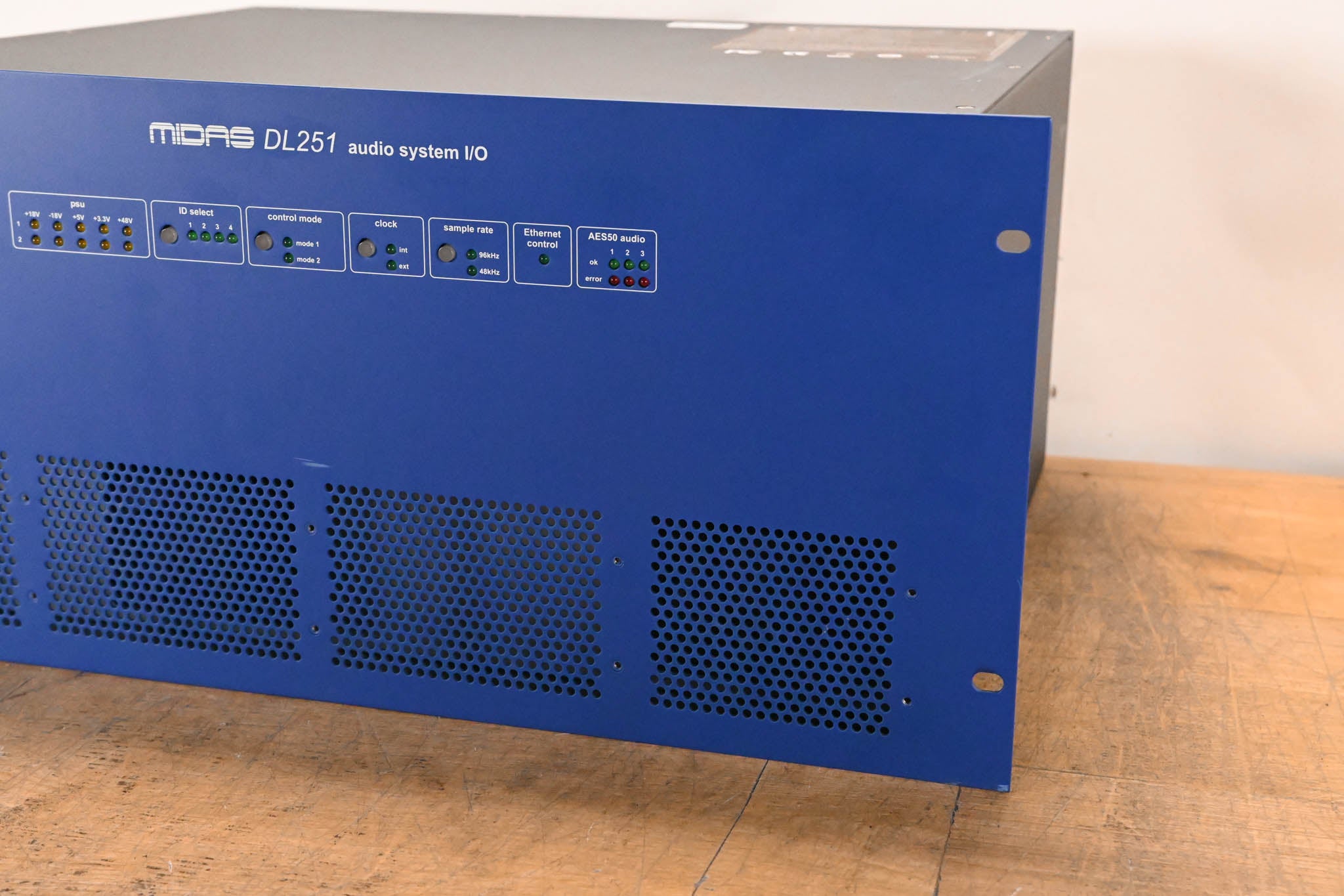 Midas DL251 PRO Series 48-input / 16-output Stage Box