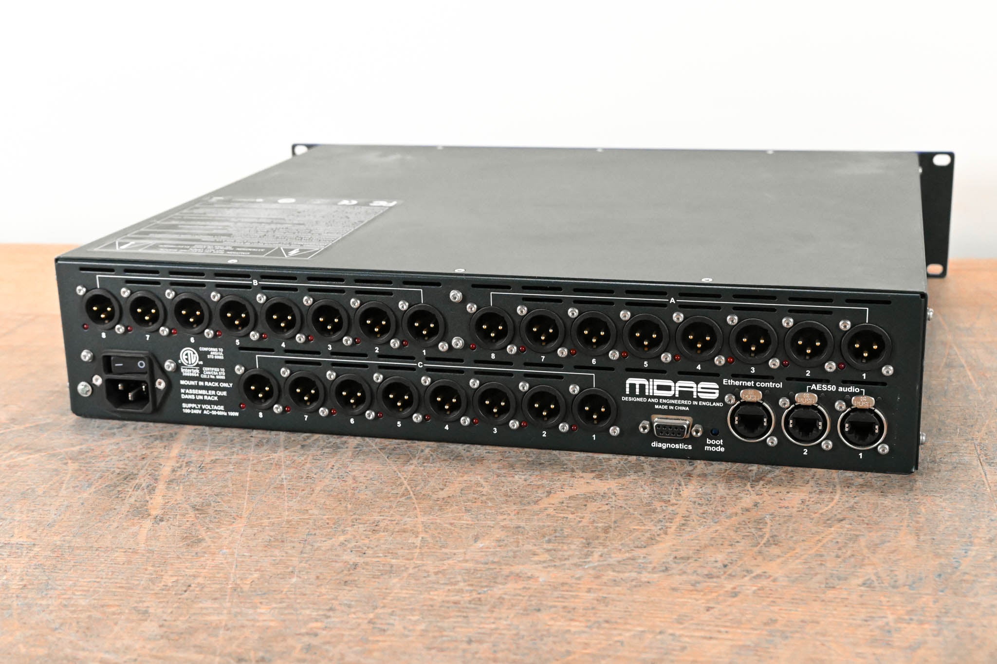 Midas DL152 PRO Series 24-Output Stage Box