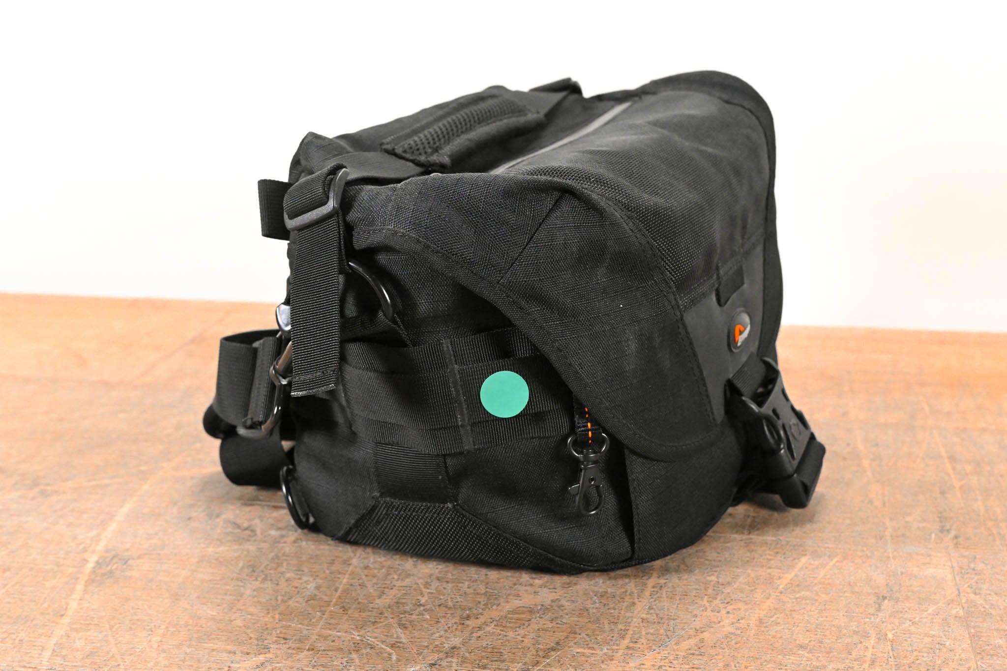 Lowepro Stealth Reporter D100 AW Camera Bag