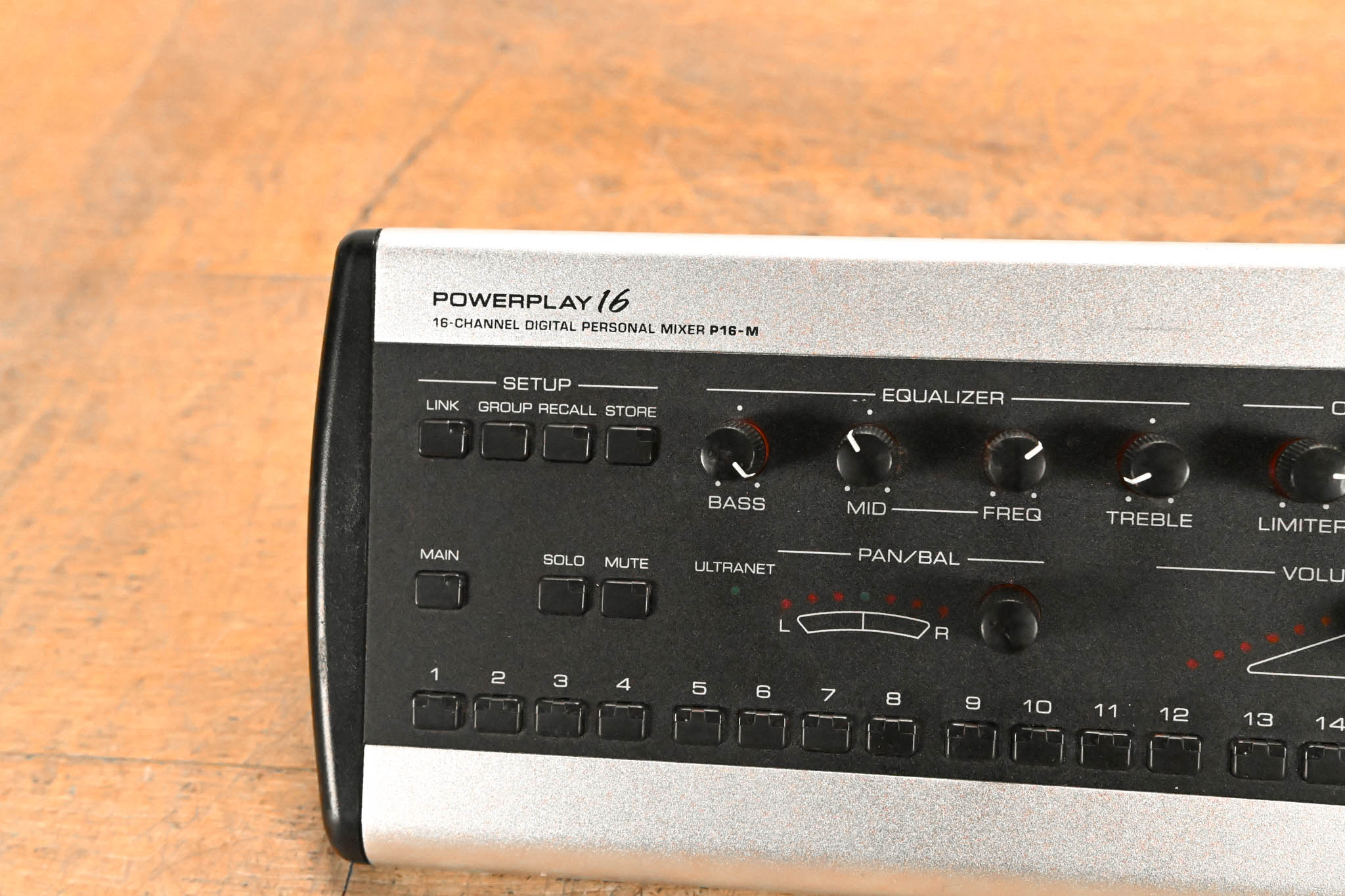 Behringer Powerplay P16-M 16-Channel Digital Personal Mixer
