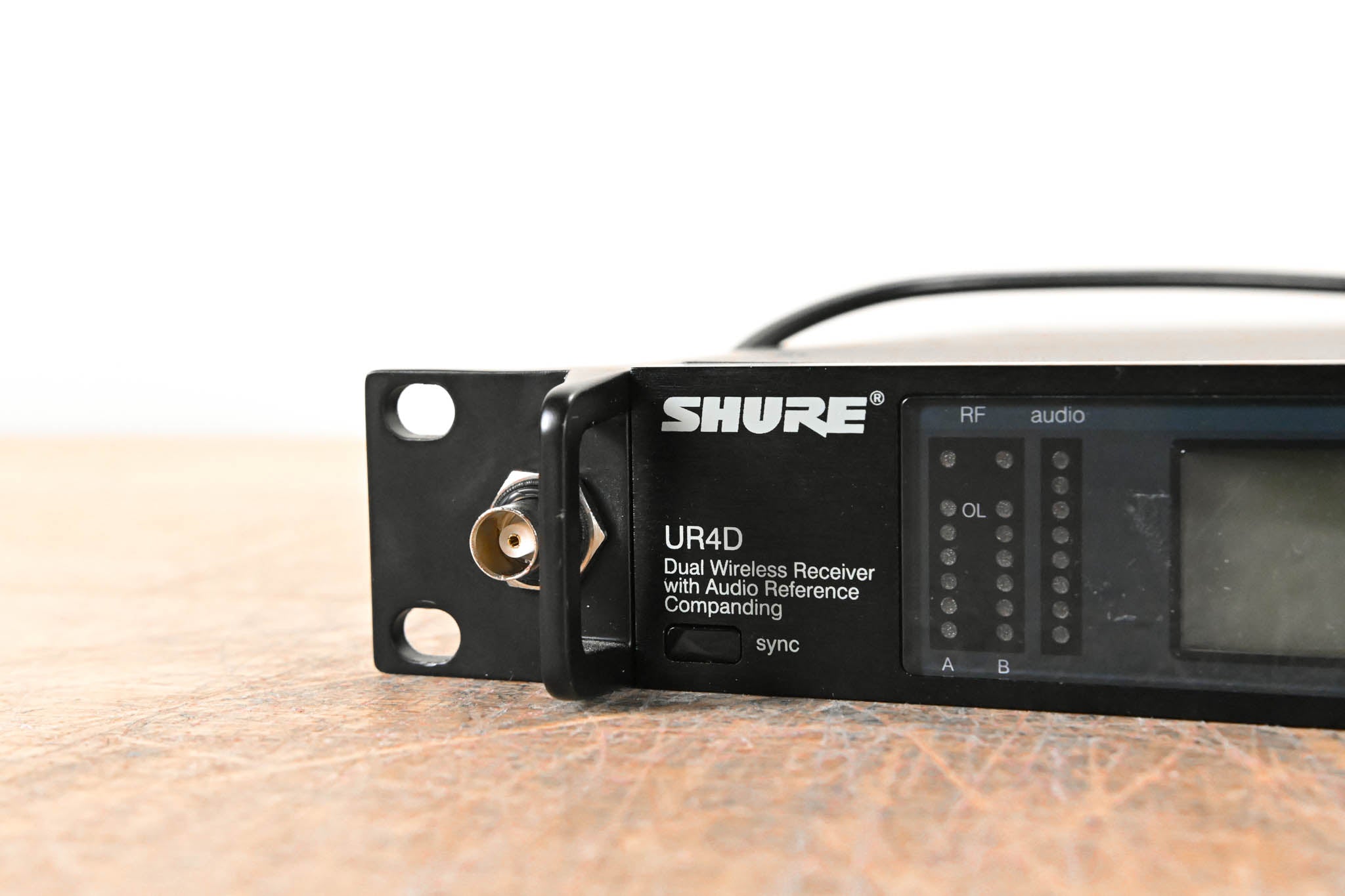 Shure UR4D Dual Wireless Receiver - H4 Band: 518-578 MHz