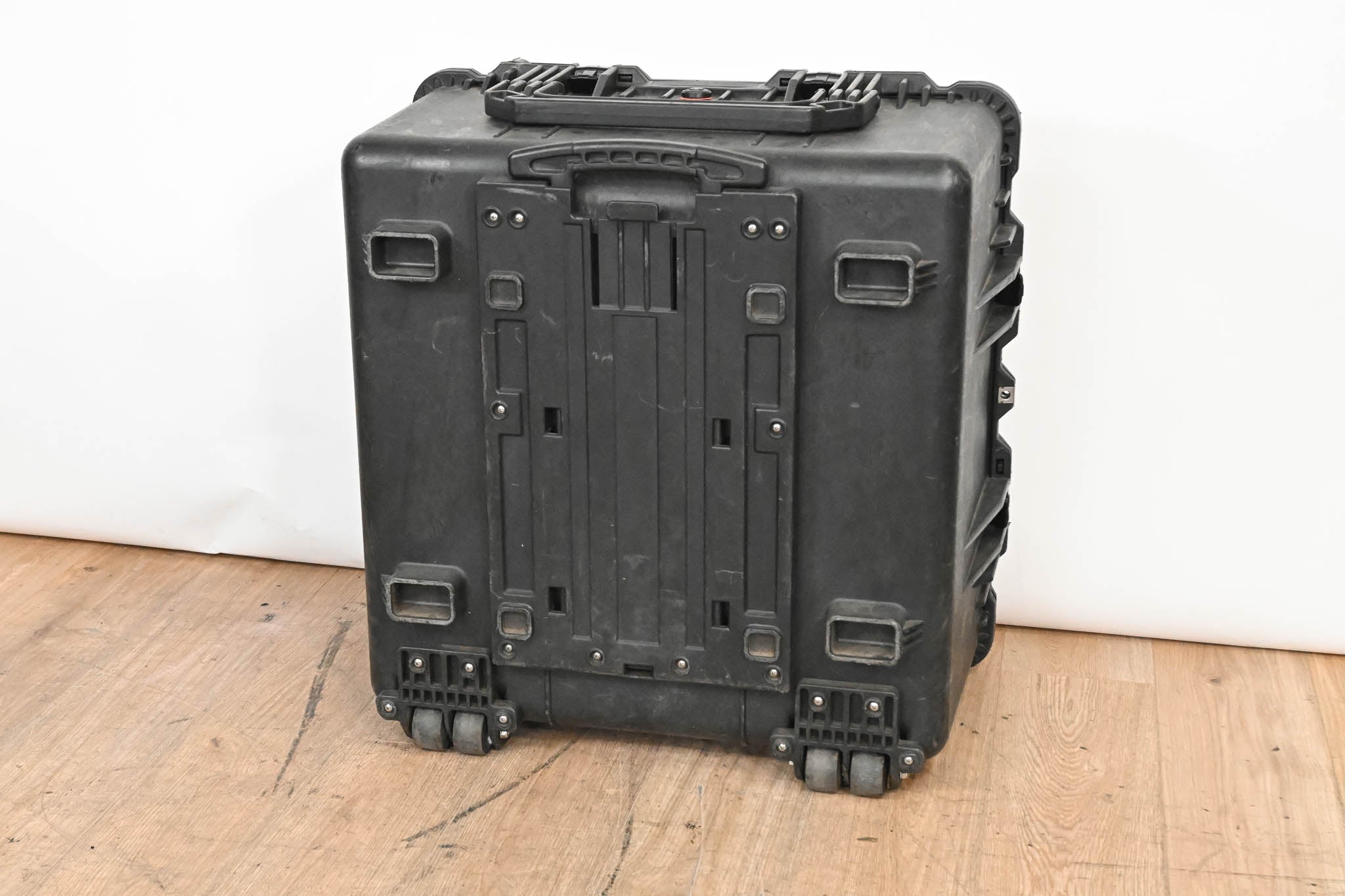 Pelican 1640 Protector Transport Case with Foam
