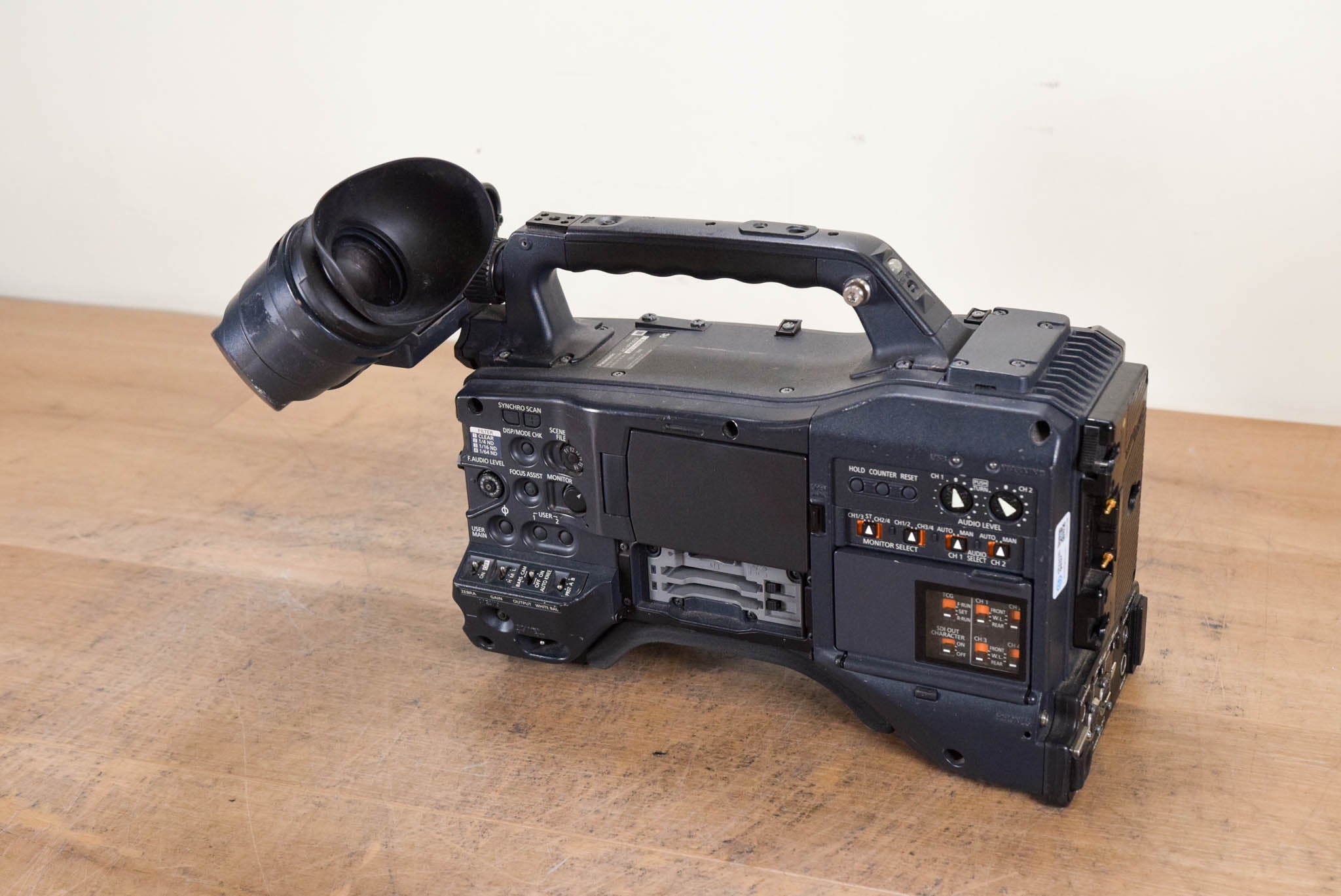 Panasonic AG-HPX300P P2HD Camcorder (NO POWER SUPPLY) CG00T1M Panasonic AG-HPX300P P2HD Camcorder (NO POWER SUPPLY) CG00T1M