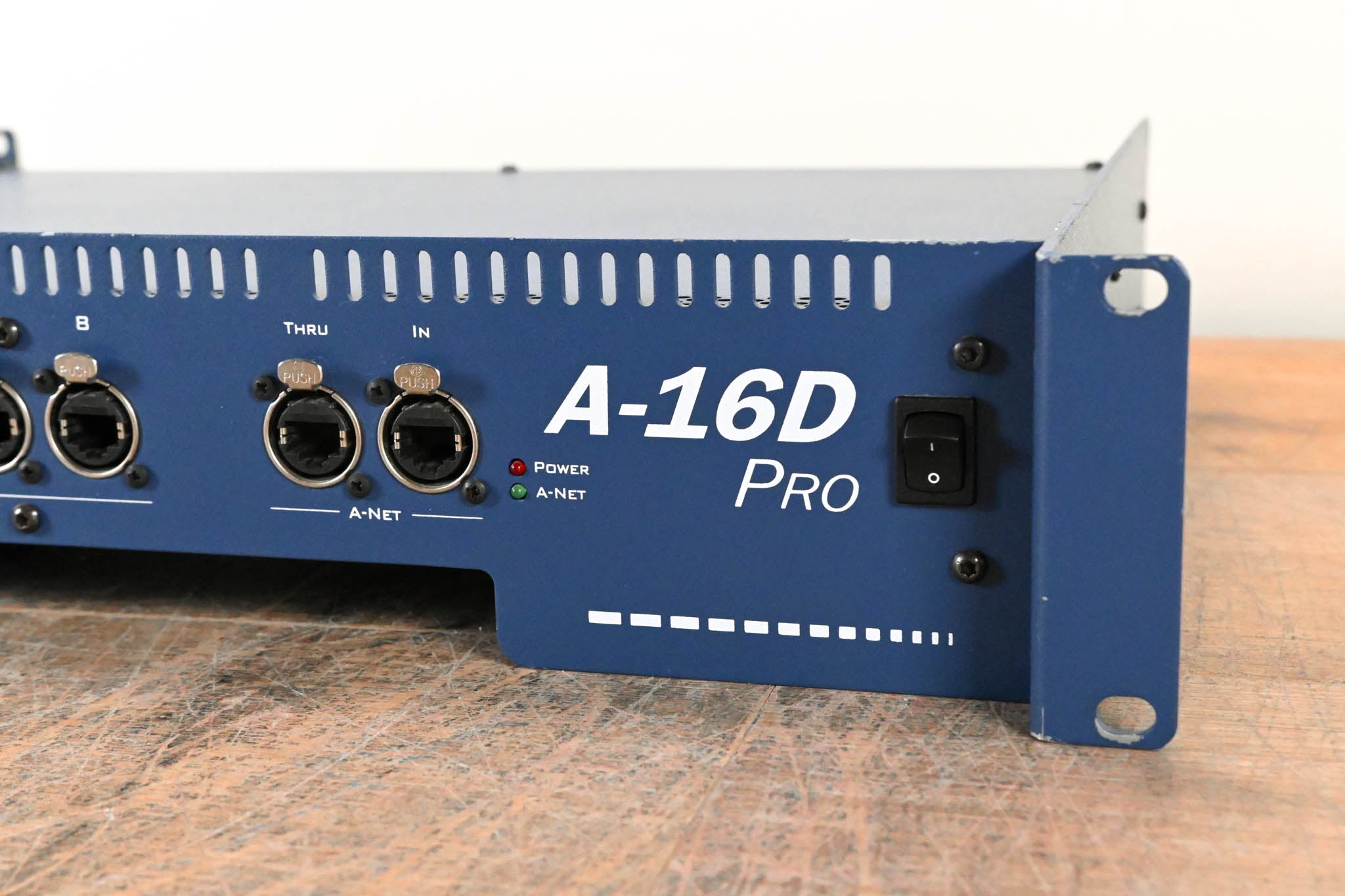 Aviom A-16D Pro A-Net Distributor