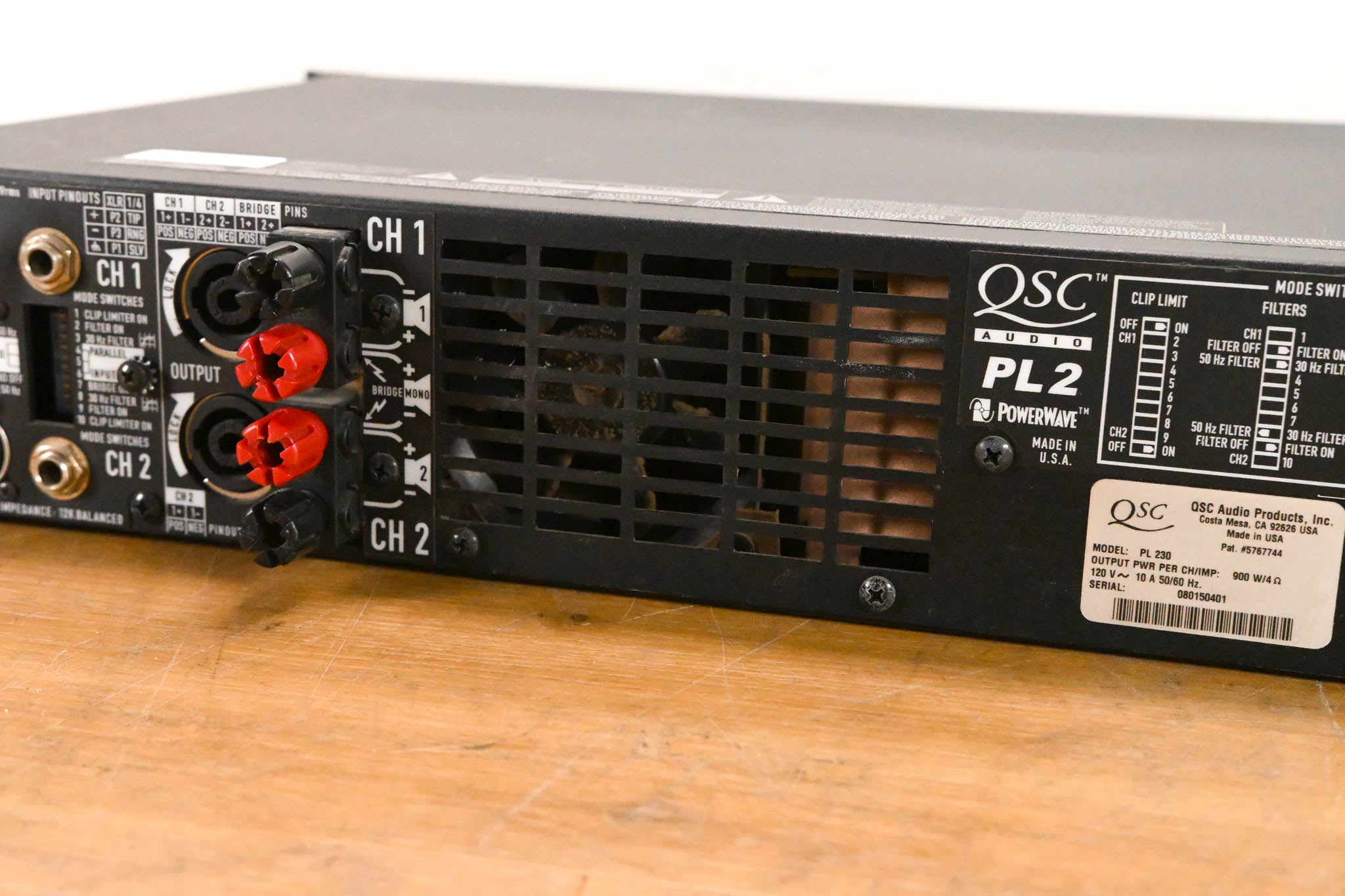 QSC PL230 PowerLight 2 Series 2-Channel 1500W Power Amplifier