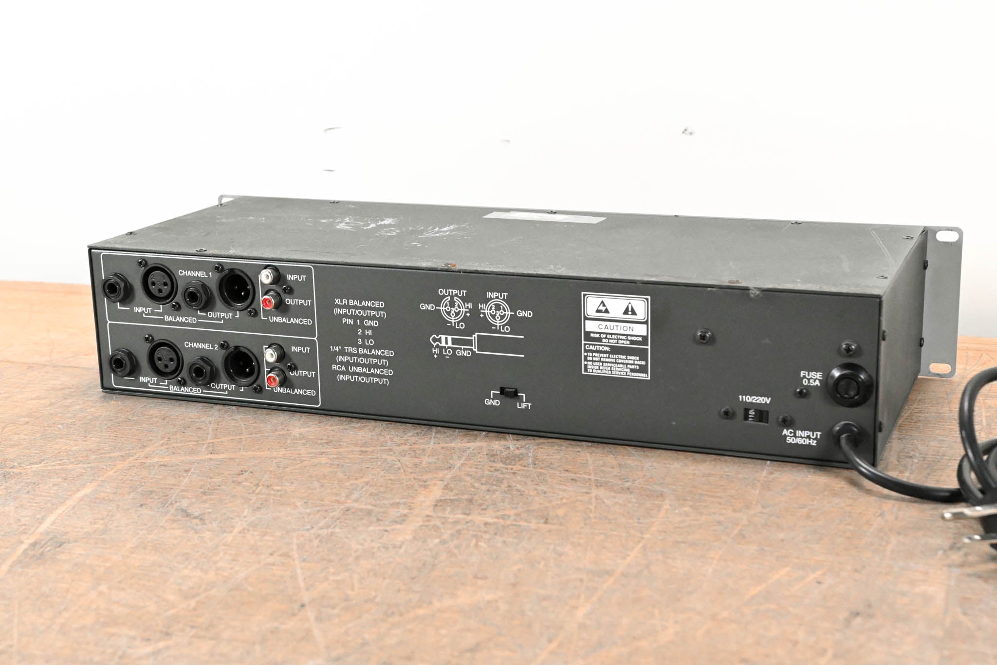 ART 355 Dual-Channel 31-Band Graphic Equalizer