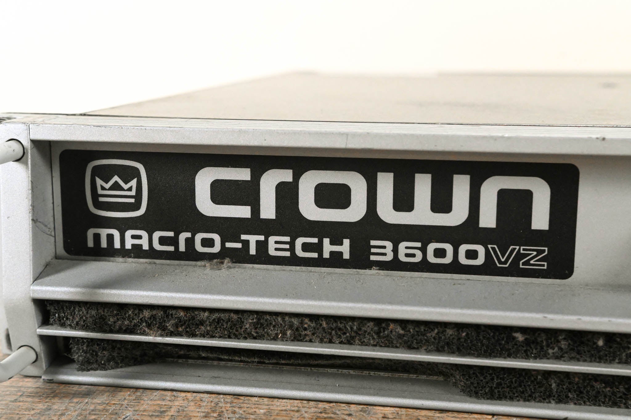 Crown Macro-Tech 3600VZ 2-Channel Power Amplifier