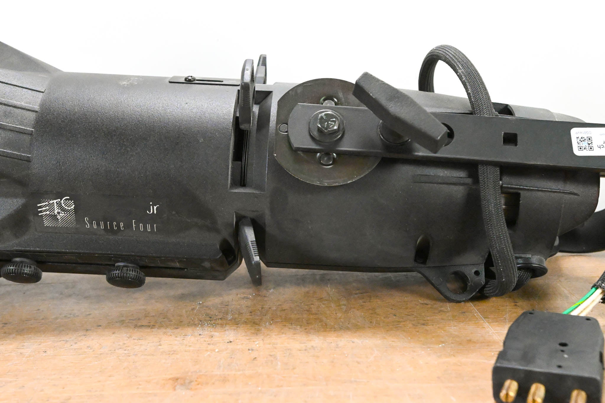 ETC Source Four Jr 25-50 Degree Zoom 575 Ellipsoidal Light