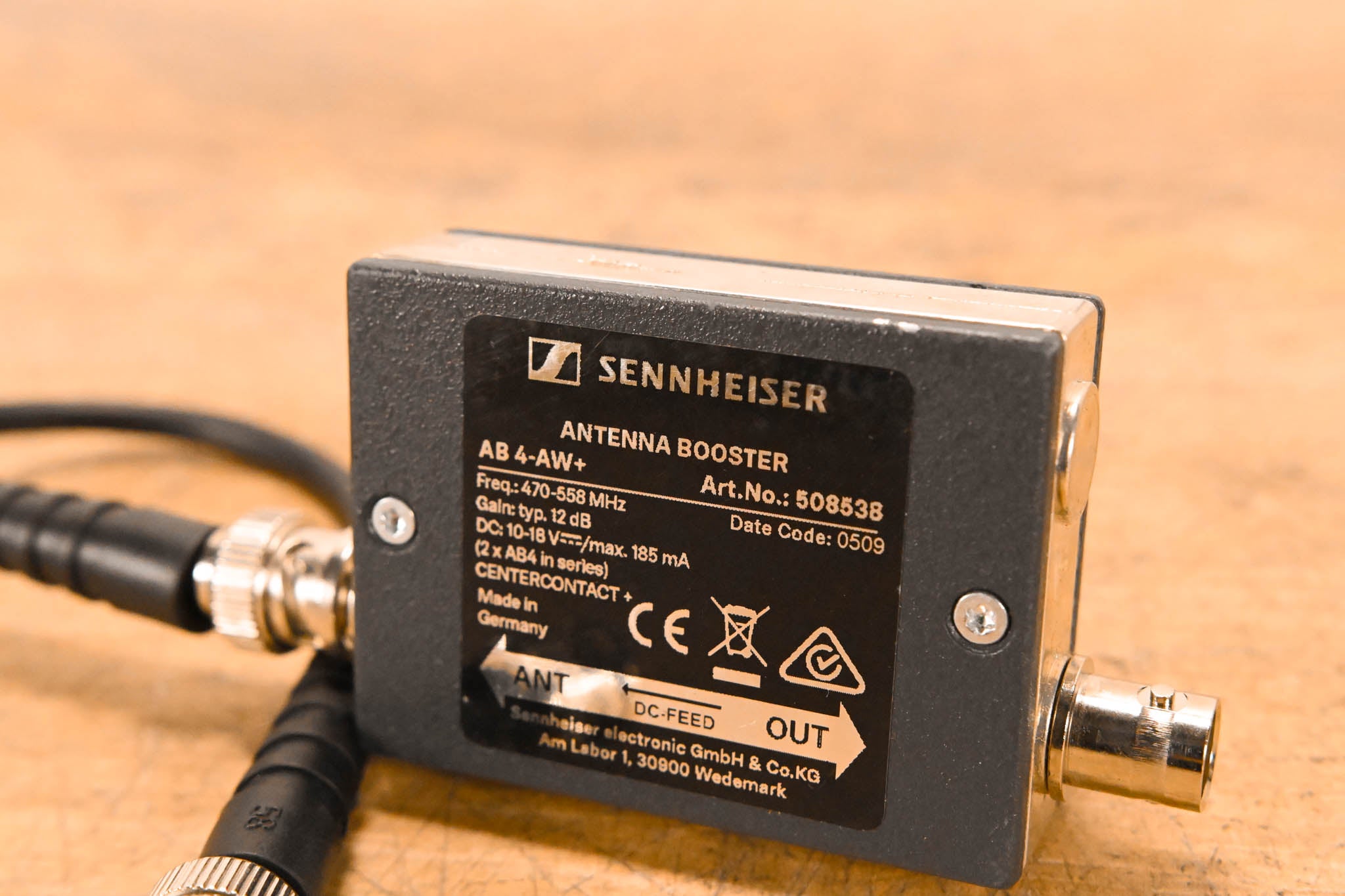Sennheiser AB 4-AW+ Antenna Booster - 470 to 558 MHz