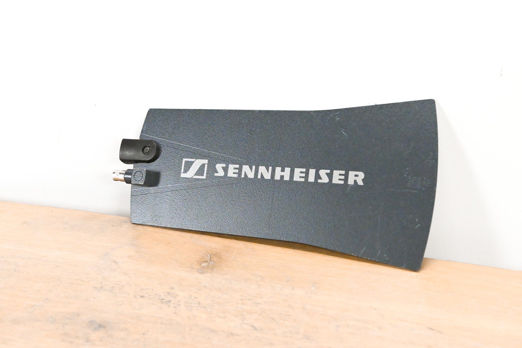 Sennheiser A 1031-U Omnidirectional UHF Antenna