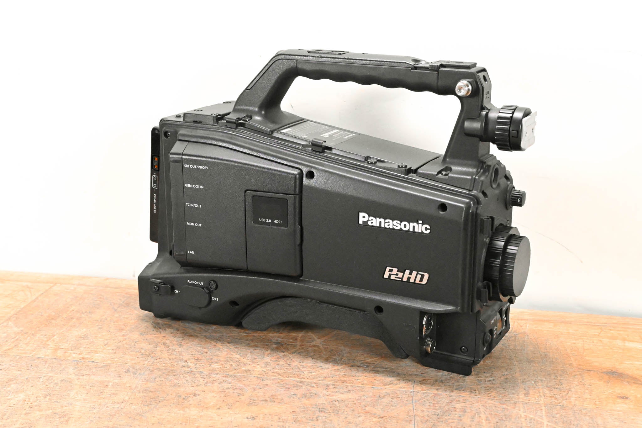 Panasonic AG-HPX610P P2 HD Shoulder-Mount Camcorder
