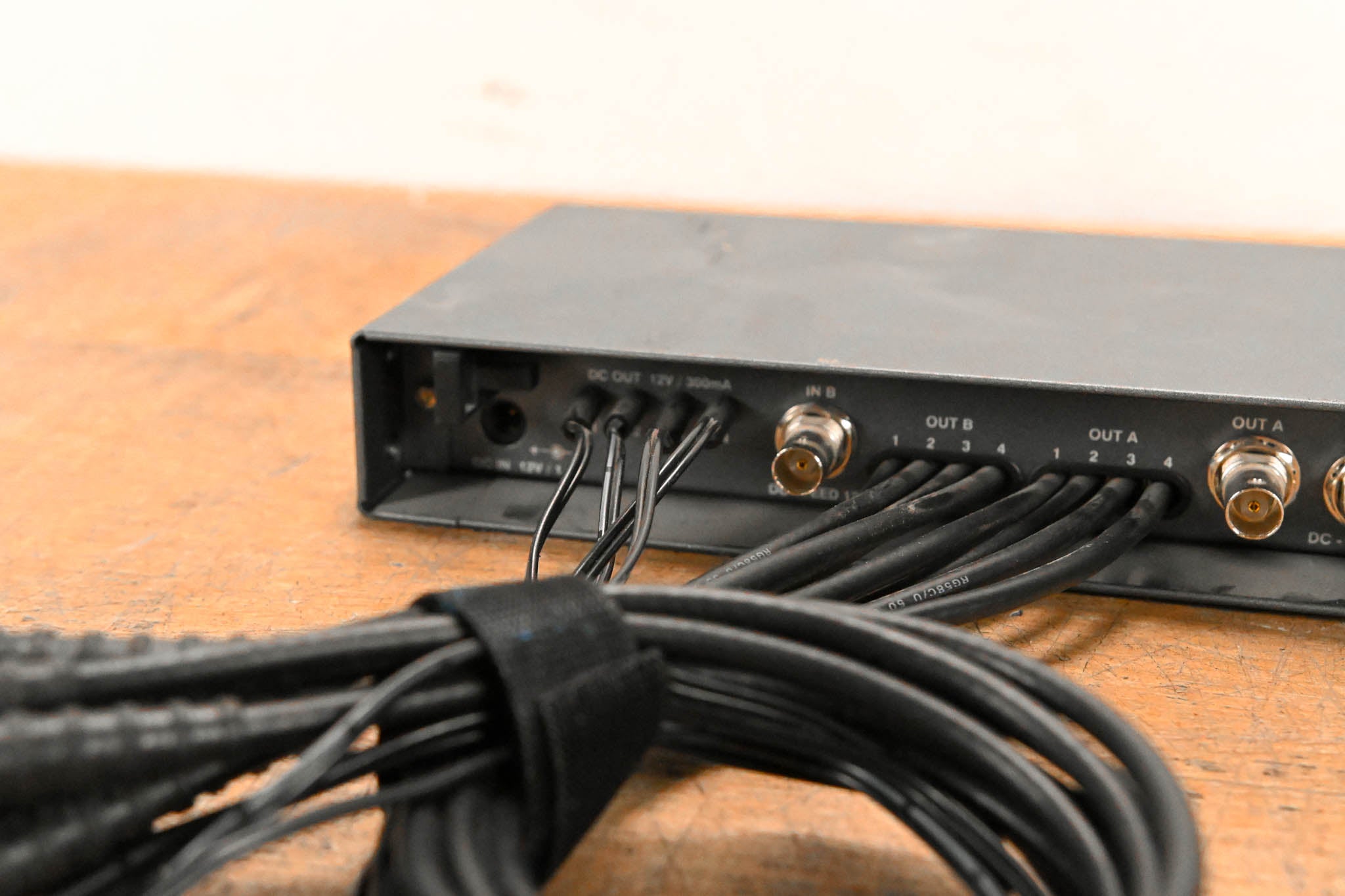 Sennheiser ASP 2 Antenna and Power Distribution System (NO POWER SUPPLY)