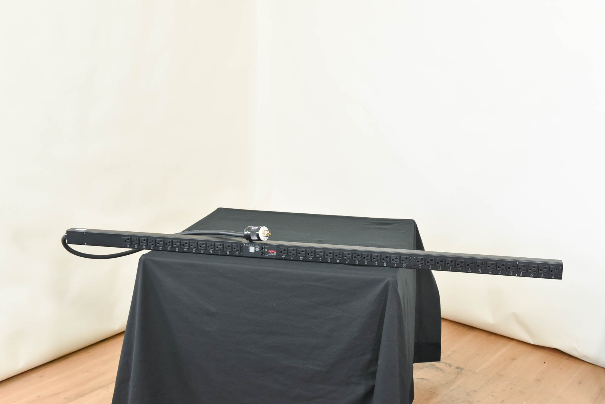 APC AP7862 Metered Rack PDU