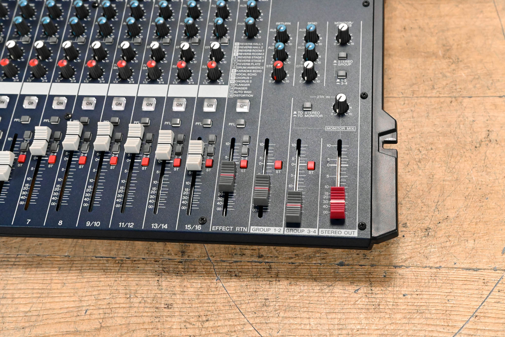 Yamaha MG166CX 16-Channel, 6-Bus Analog Mixer