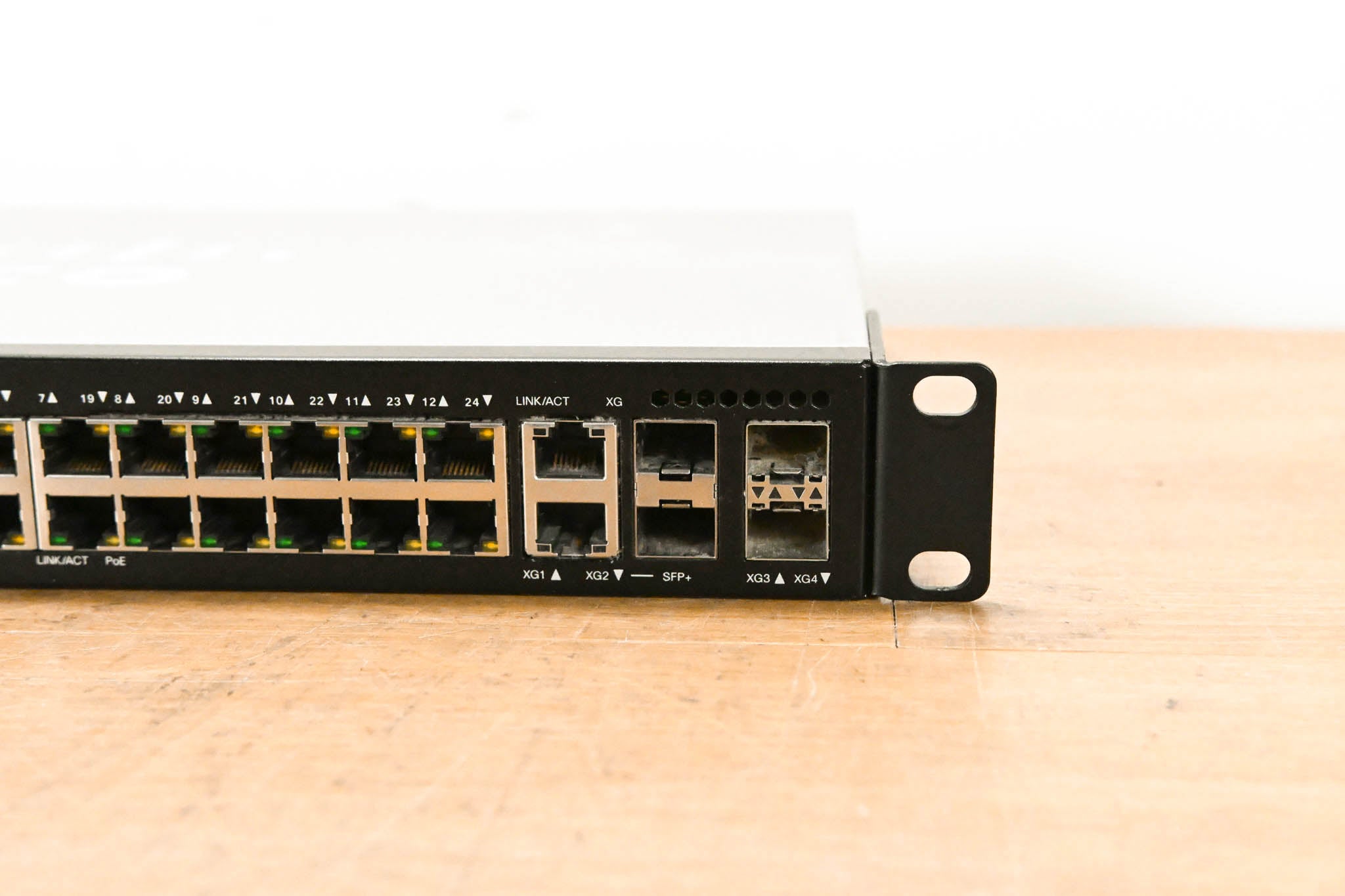 Cisco SG350X-24MP 24-Port Gigabit PoE Stackable Managed Switch
