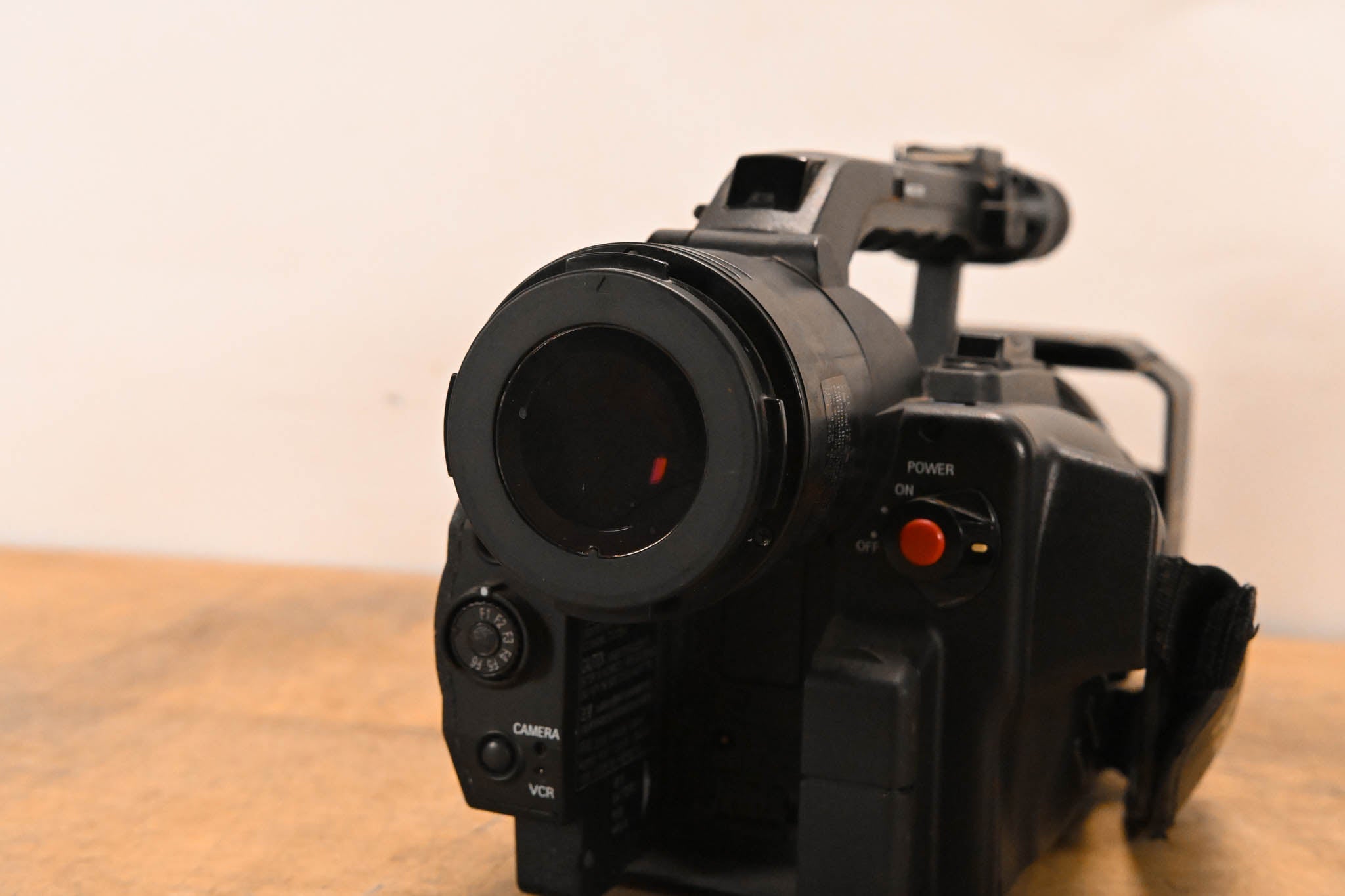 Panasonic AG-DVX100B 3-CCD Mini-DV Cinema Video Camcorder