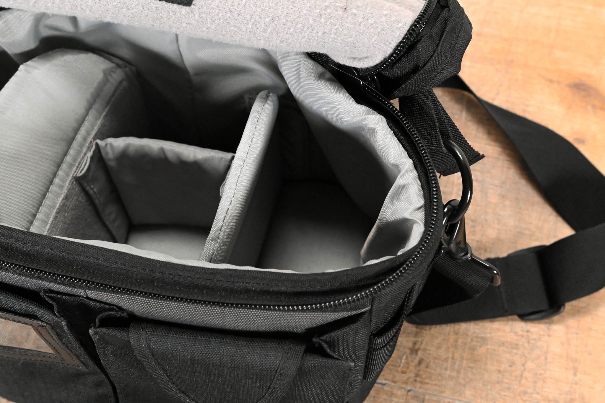 LowePro S hot & F Reporter 100 AW Camera Bag With Stowaway Rain Cover.