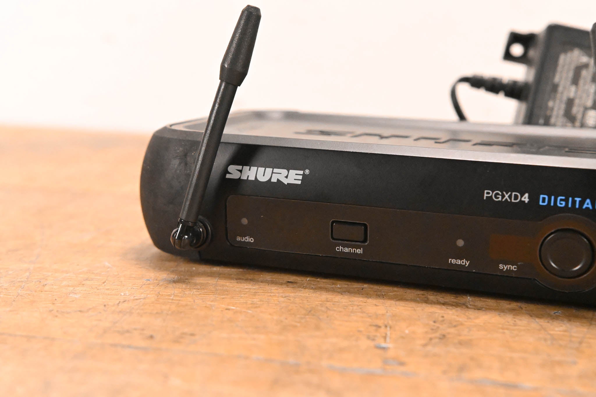 Shure PGXD24/BETA58-X8 Digital Wireless Handheld Microphone System