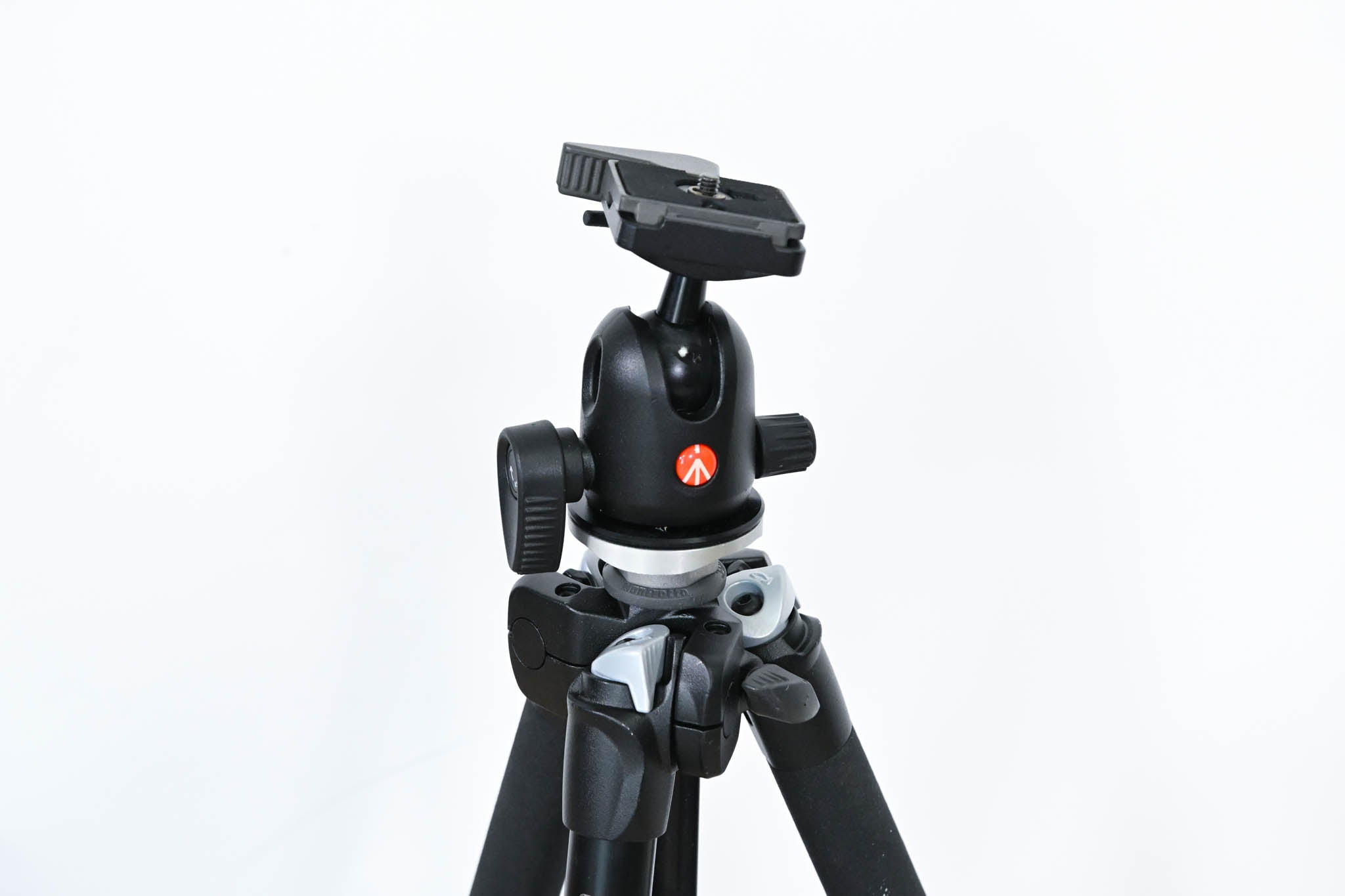 Manfrotto 496RC2 Tripod Head with 290 3-Stage Aluminum Tripod