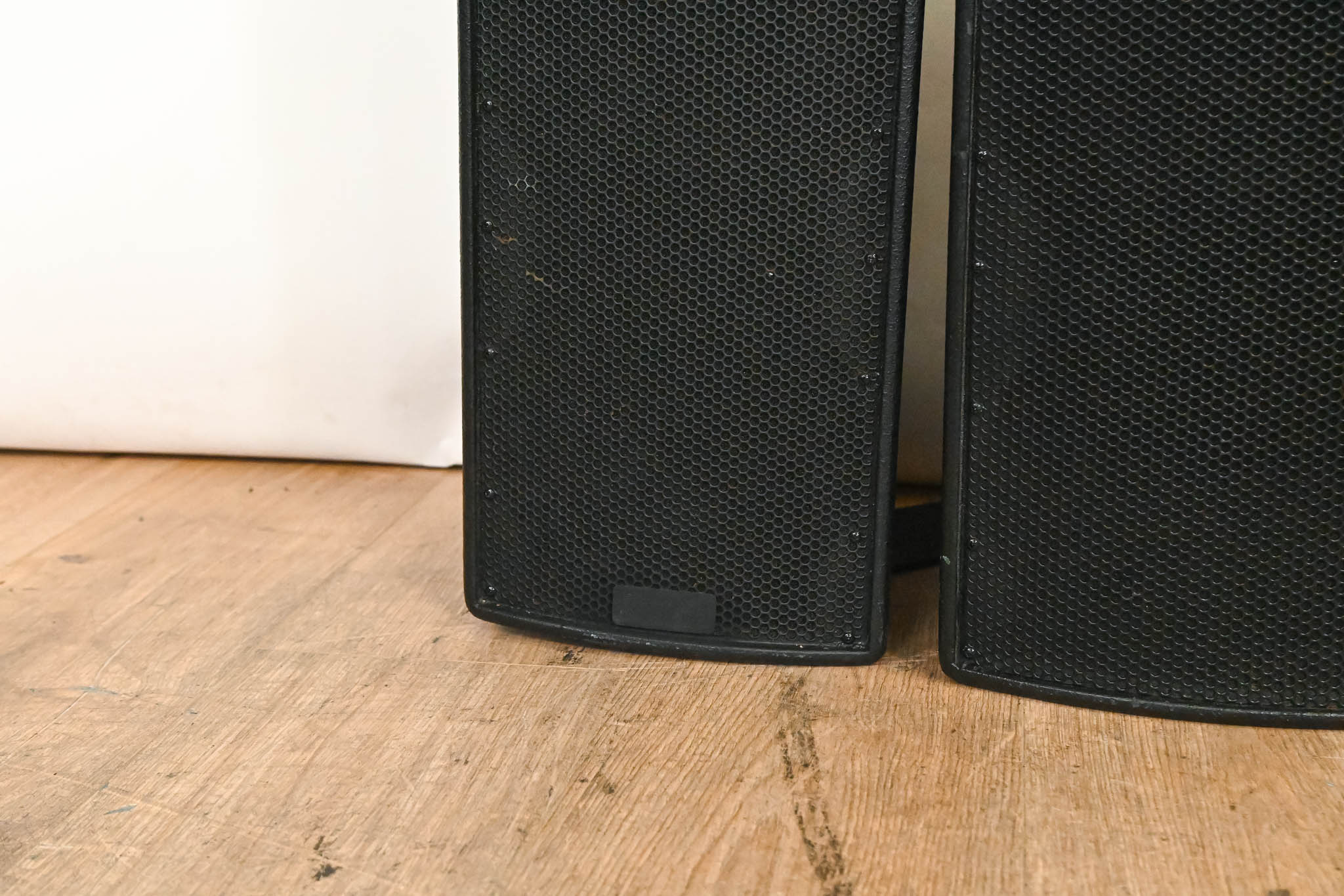 EAW JF80z Compact Two-Way Full Range Passive Loudspeaker (PAIR)