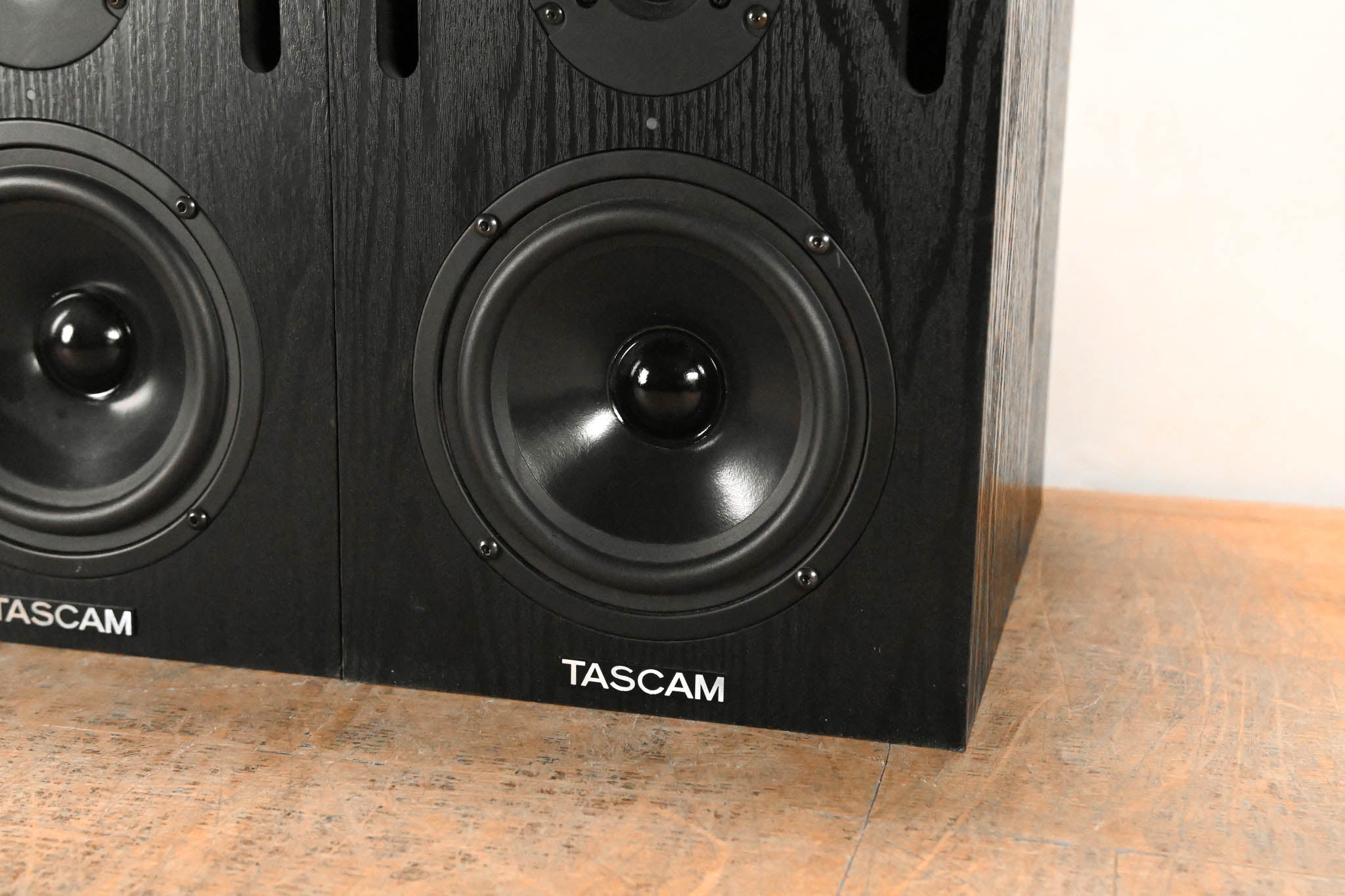 TASCAM VL-X5 Bi-Amplified Nearfield Studio Monitor (PAIR)
