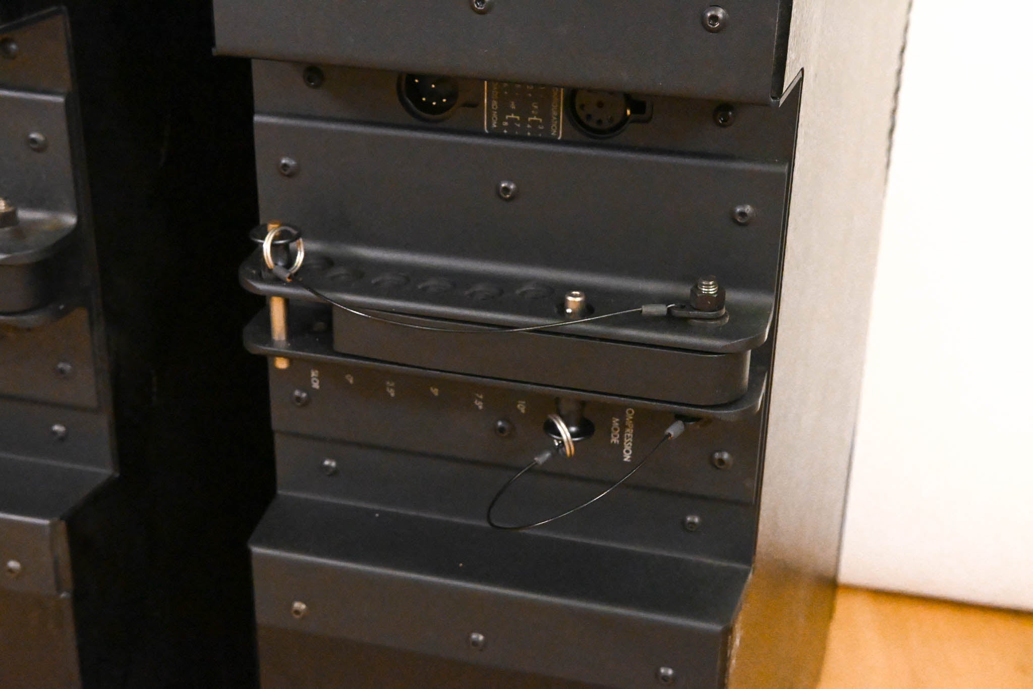 Clair Bros i212-i Dual 12" Install Line Array Speakers 90° (PAIR)