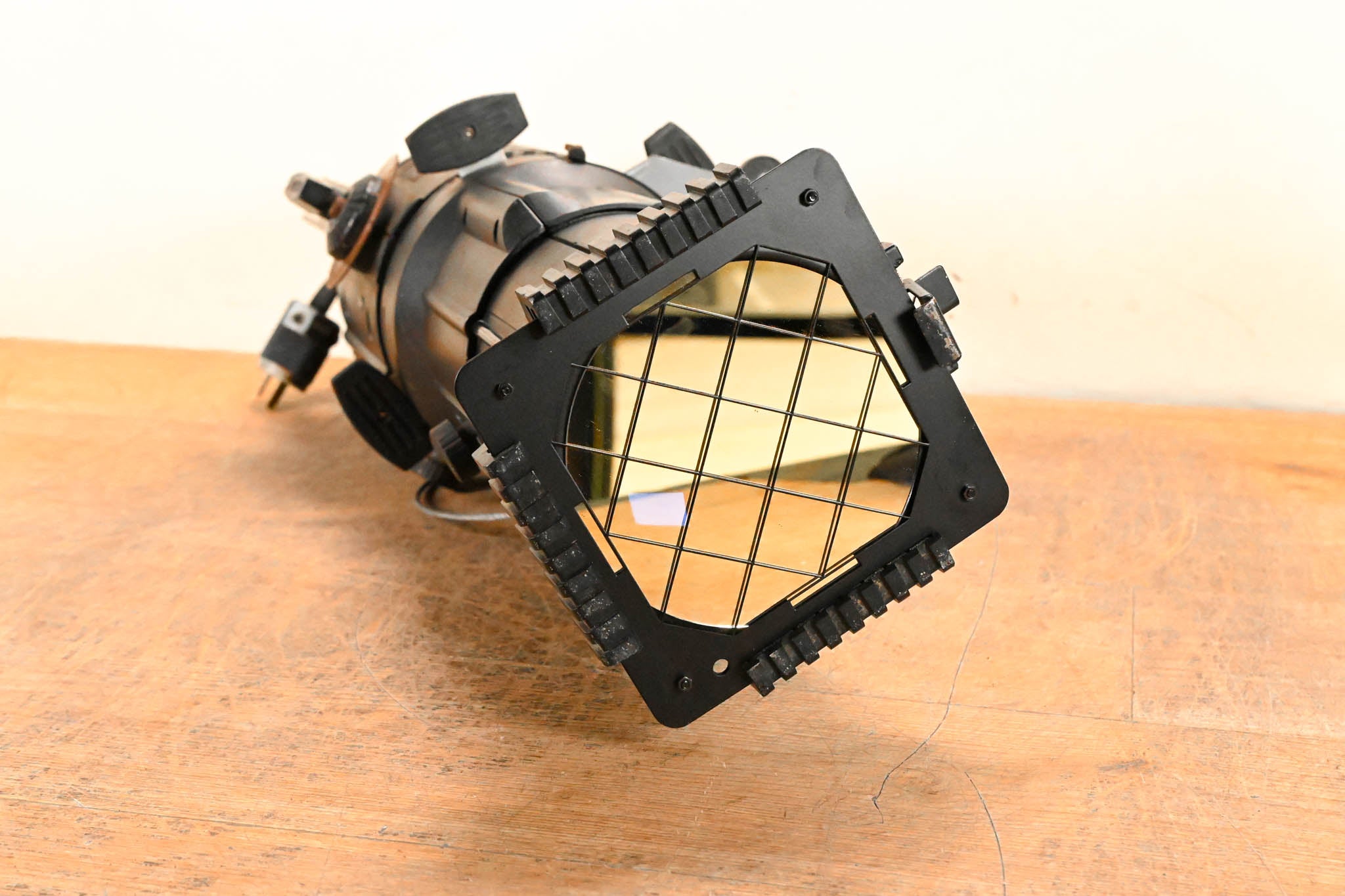 Altman Shakespeare S6-20 20 Degree Ellipsoidal Spotlight