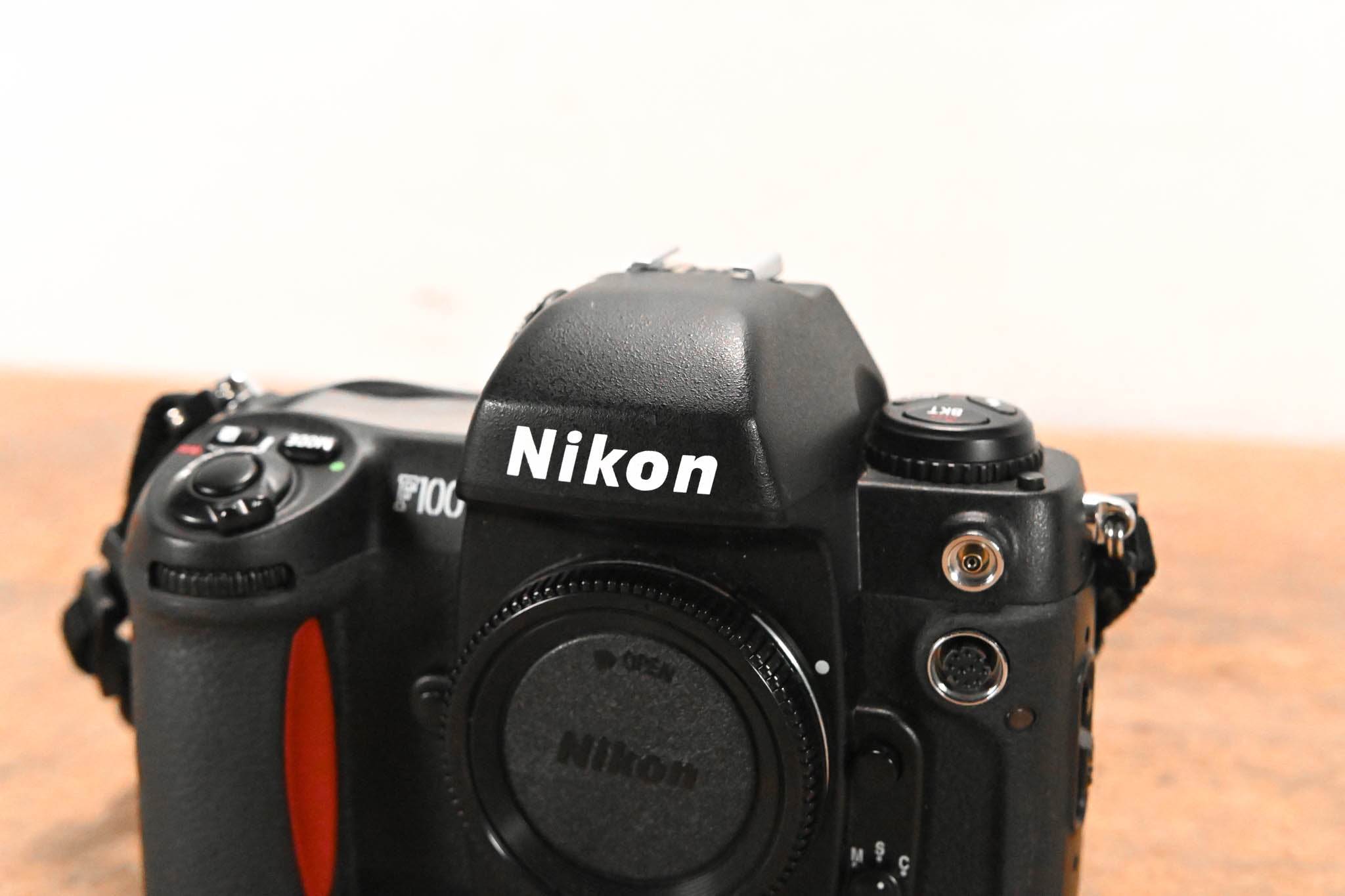 Nikon F100 Black 35mm SLR Film Camera Body with Strap