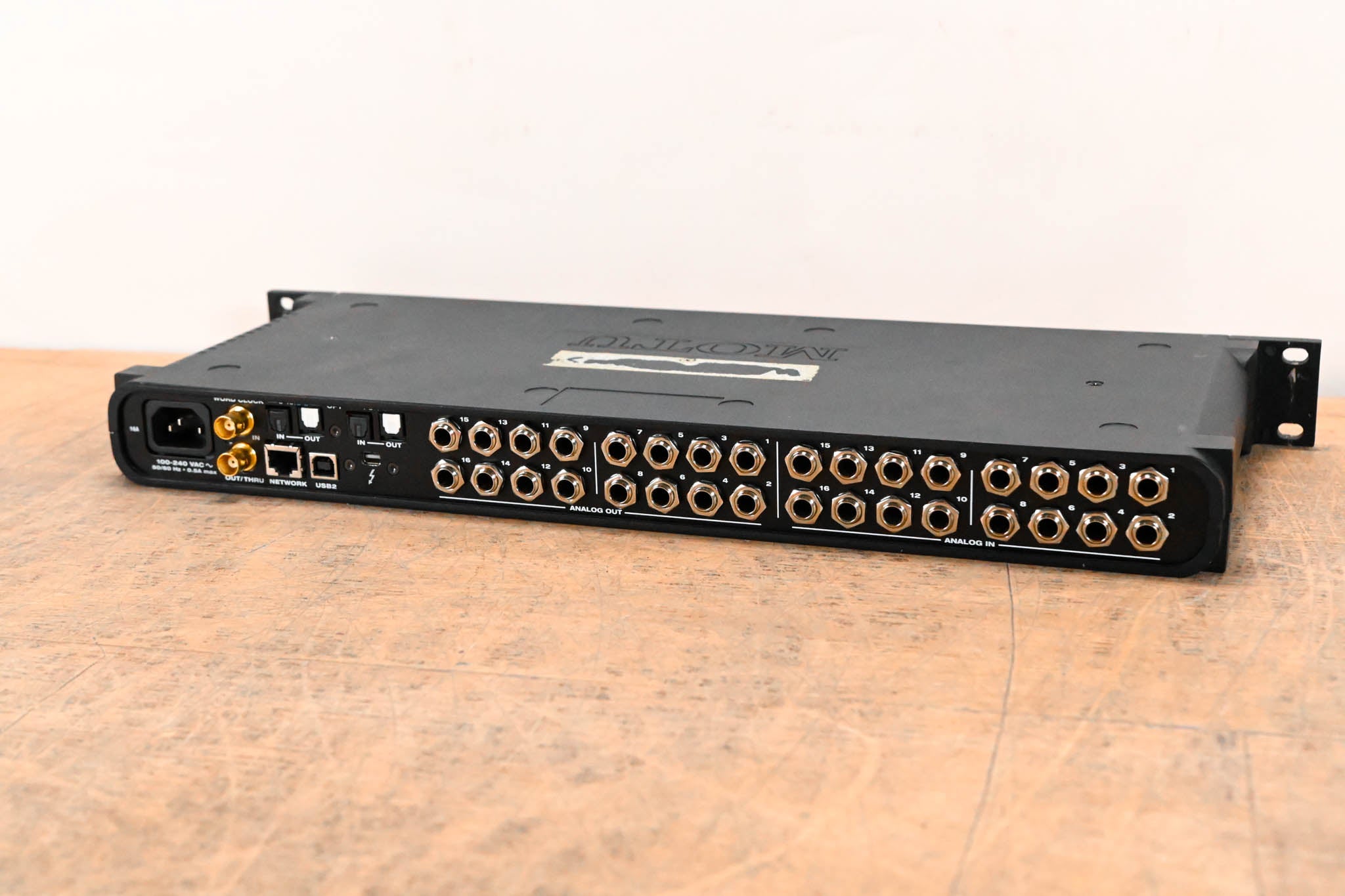 MOTU 16A 32x32 Thunderbolt / USB 2.0 Audio Interface with AVB