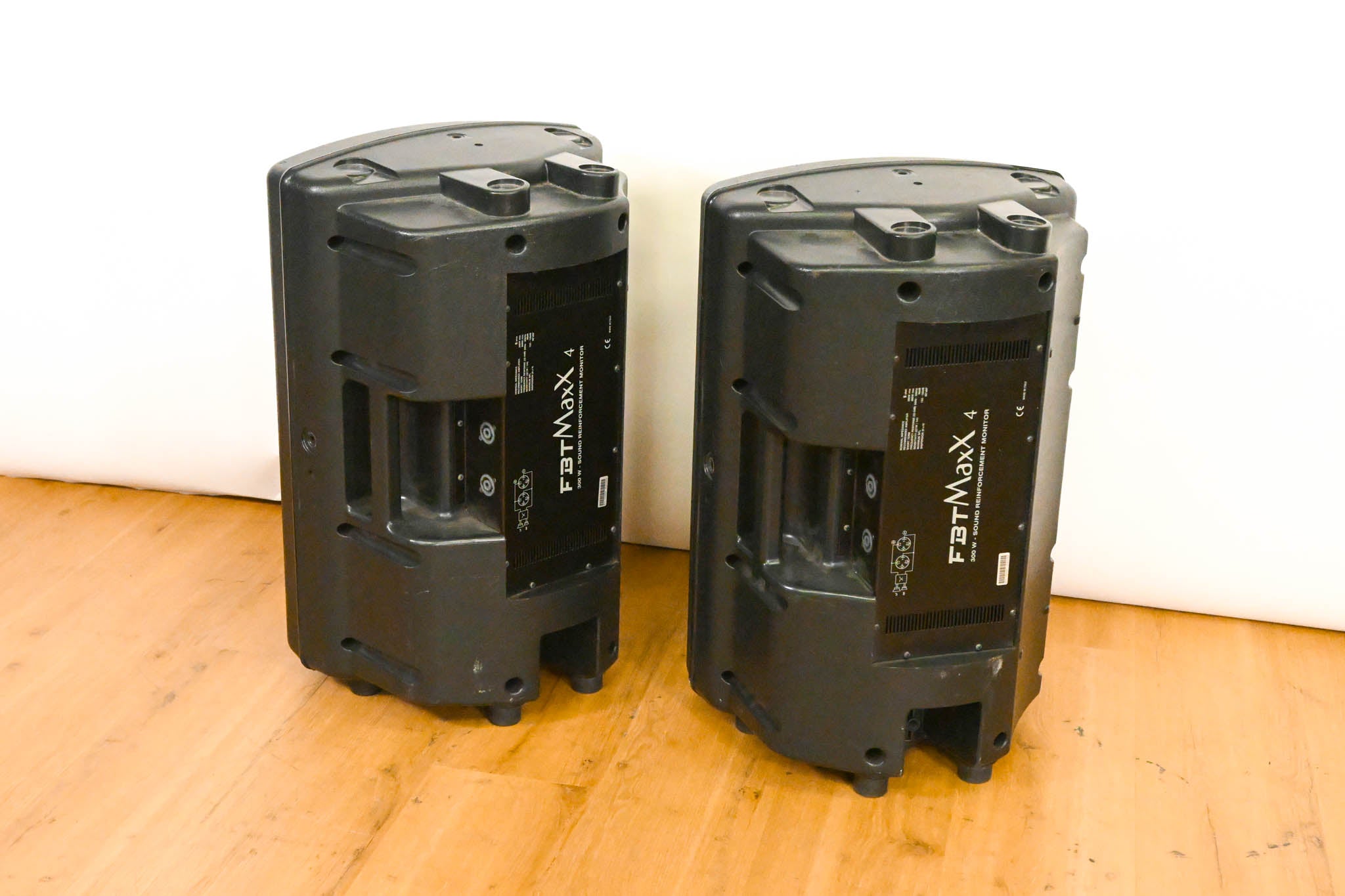 FBT MaxX 4 300W Sound Reinforcement Monitor (PAIR)