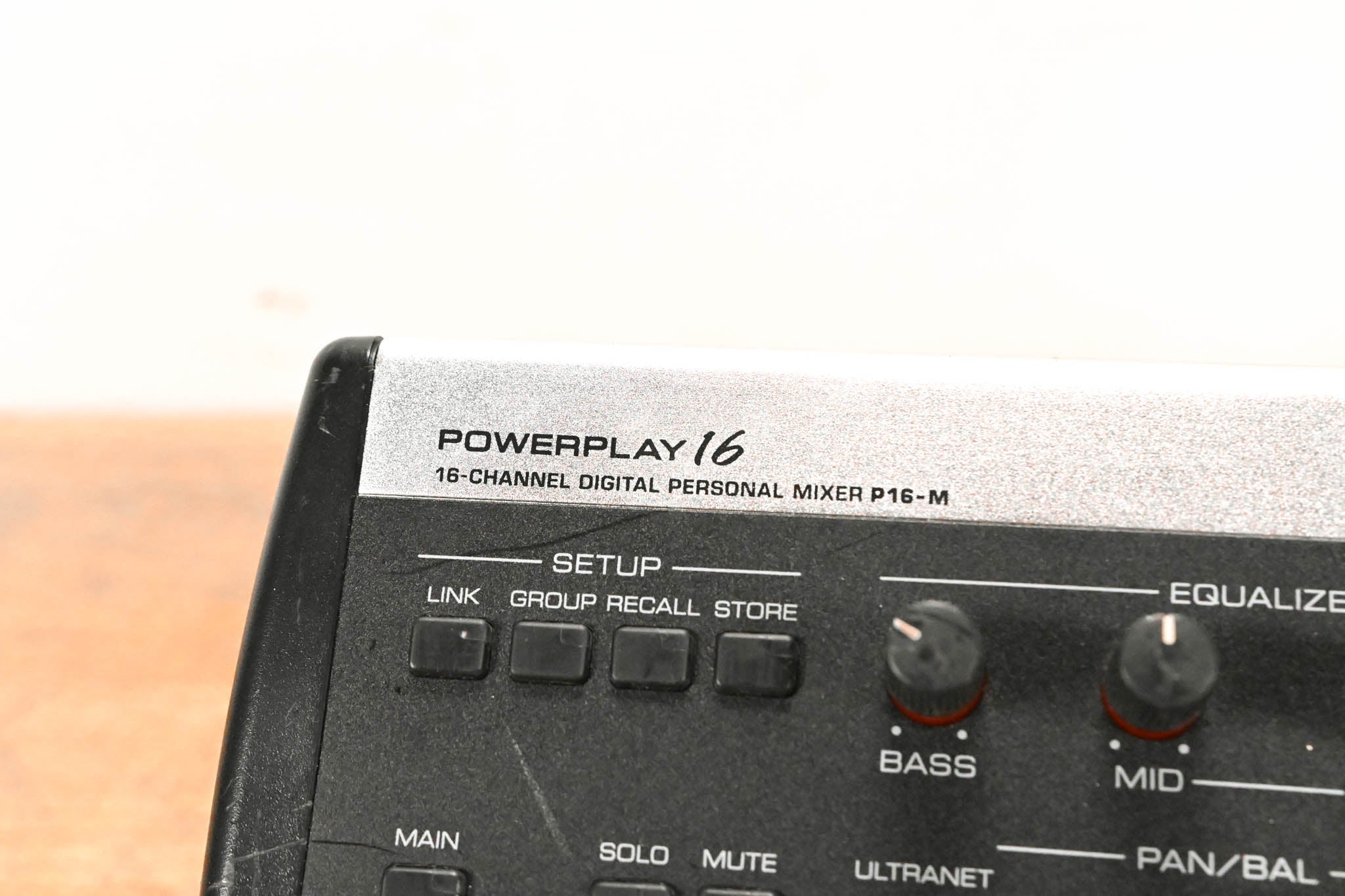 Behringer Powerplay P16-M 16-Channel Digital Personal Mixer