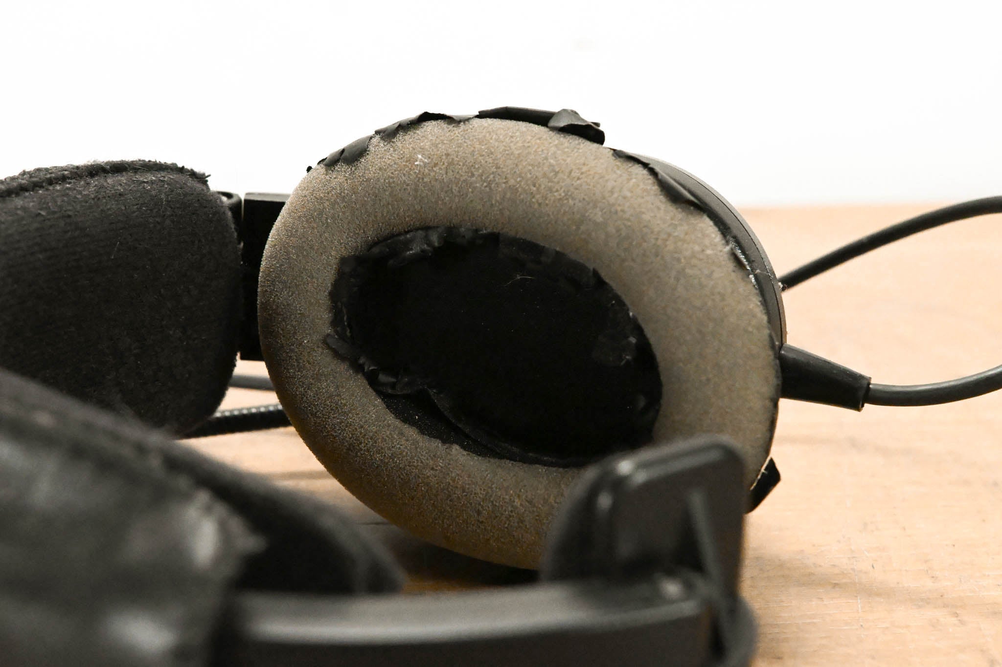 RTS HR-1 Single-Sided Headset with Flexible Dynamic Boom Mic