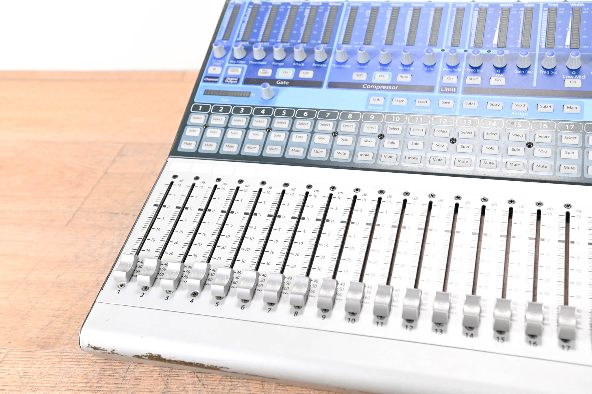 PreSonus StudioLive 24.4.2 24-Channel Digital Audio Mixer