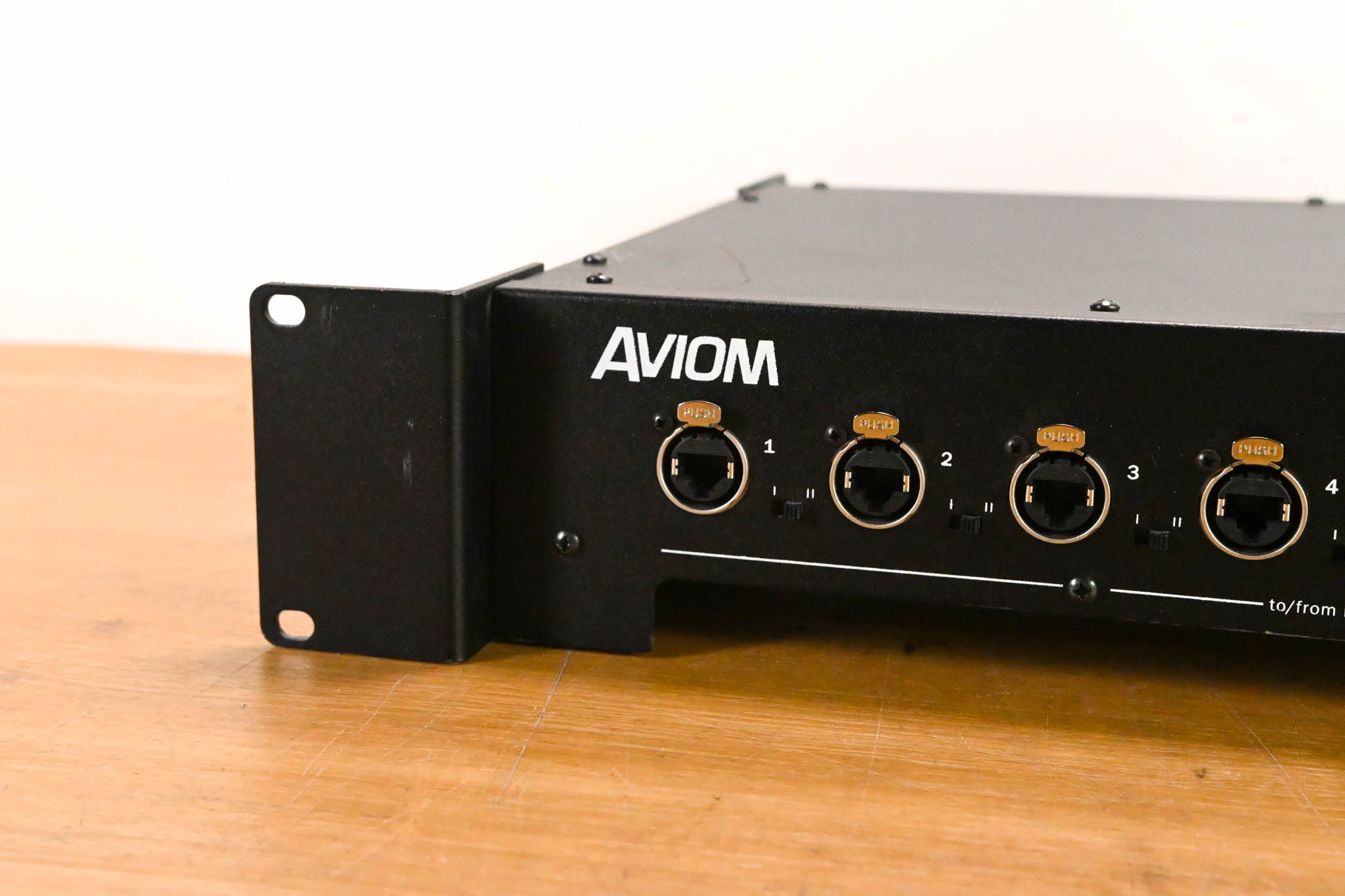 Aviom D800 A-Net Distributor