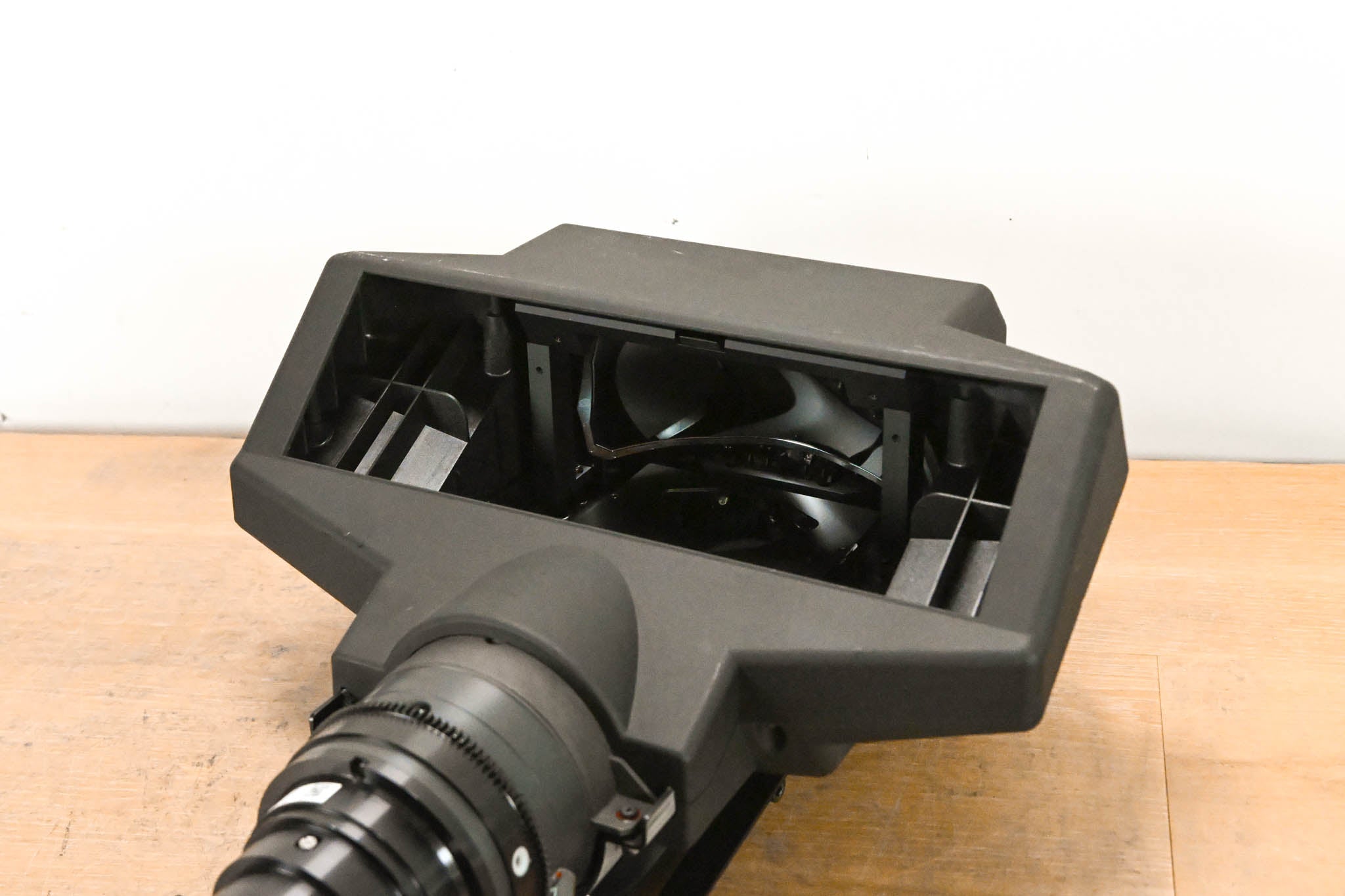 Vivitek D88-UST01B Ultra Short Throw Projector Lens
