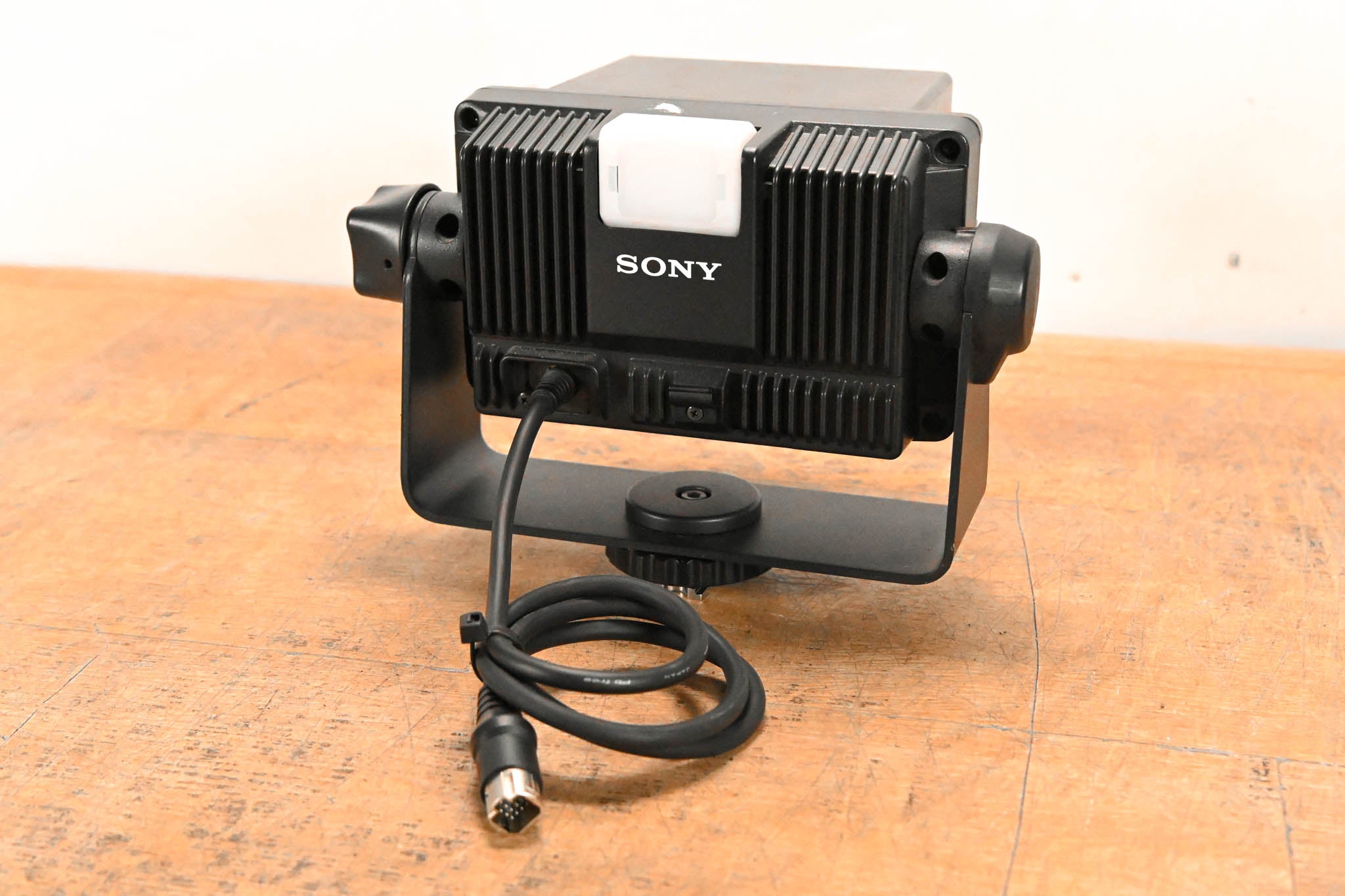 Sony DXF-C50WA 5-inch LCD Color Viewfinder for HXC-D70 SD/HD Camera