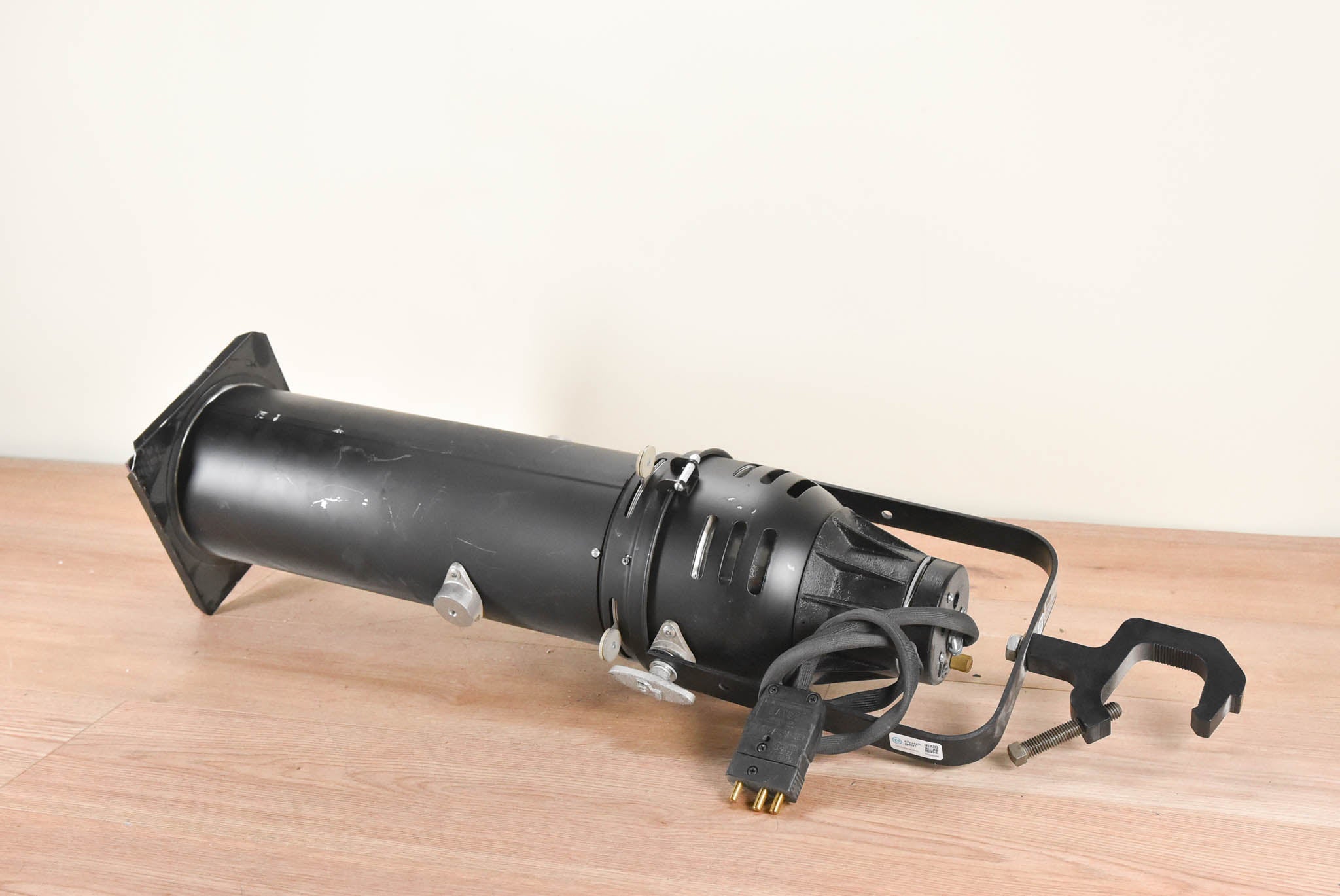 L&E AQ61 Ellipsoidal Light (Unknown Lens Degree)